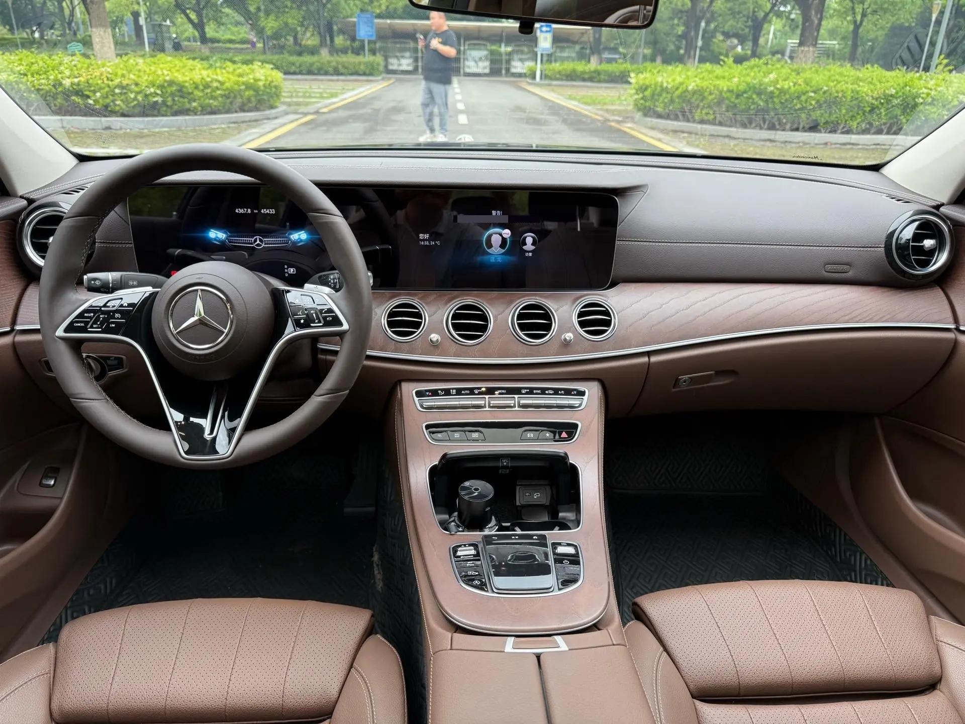 Mercedes Benz Class E 2023 E 260 L 14