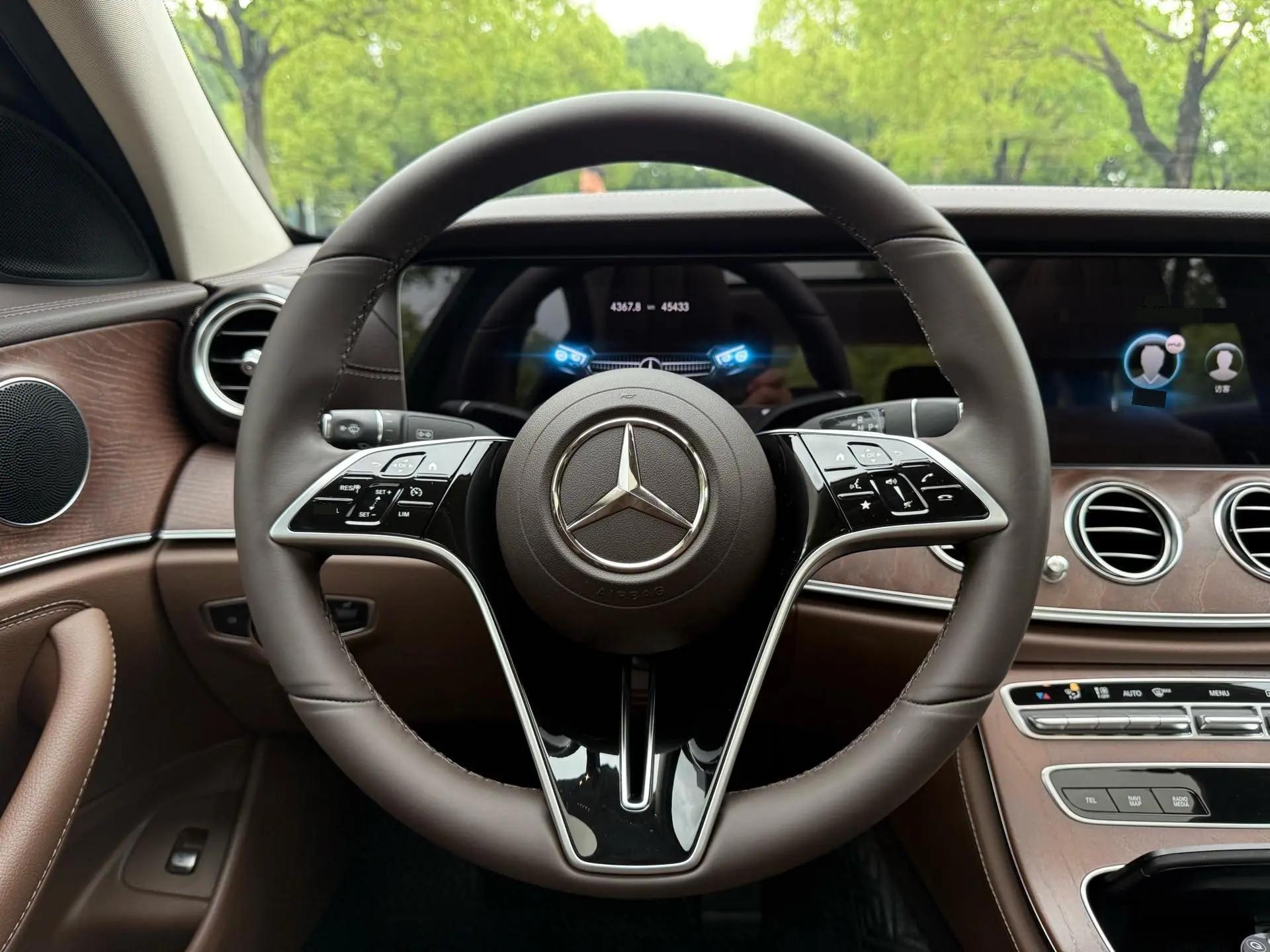 Mercedes Benz Class E 2023 E 260 L 15