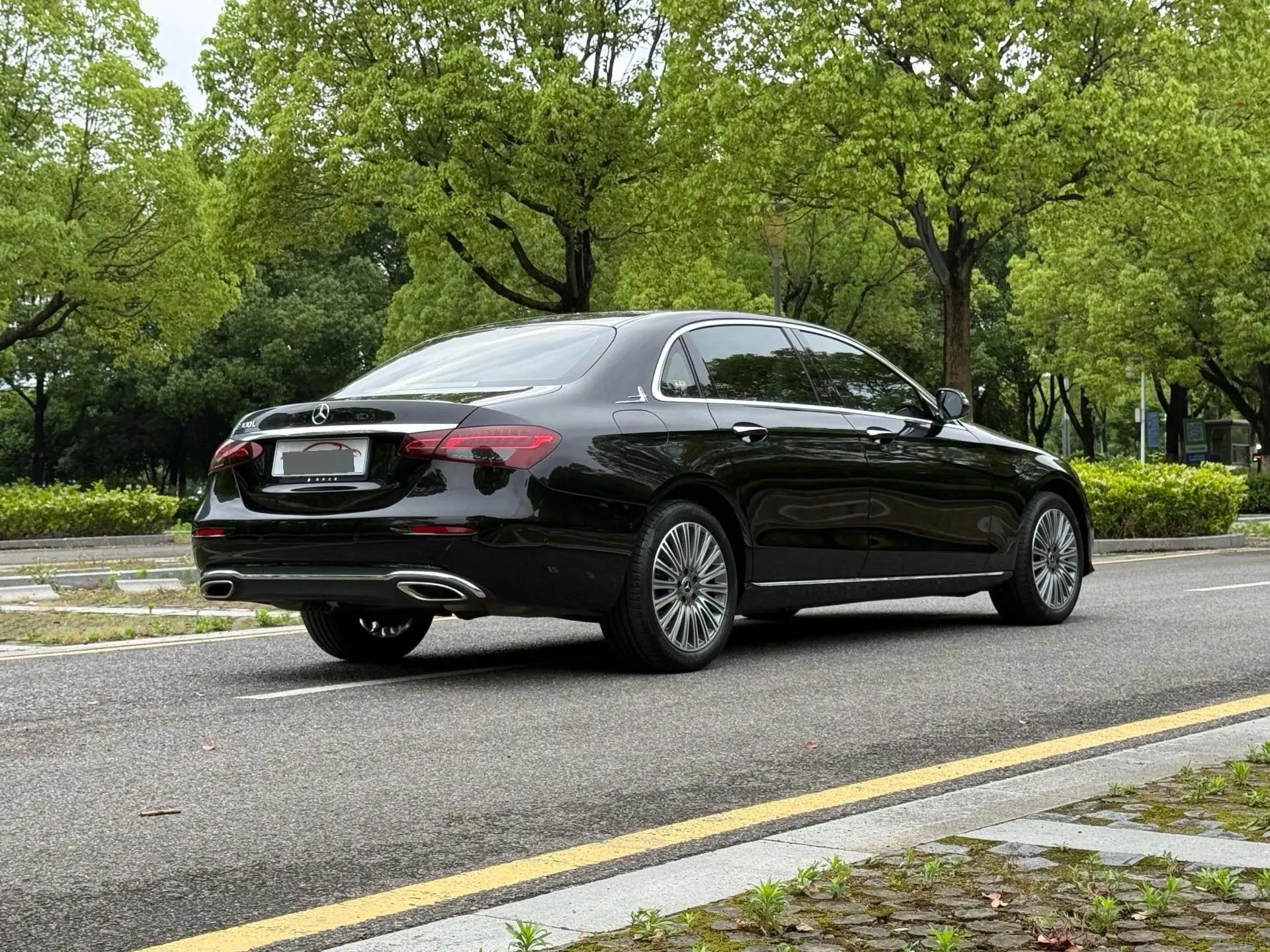 Mercedes Benz Class E 2023 E 260 L 7