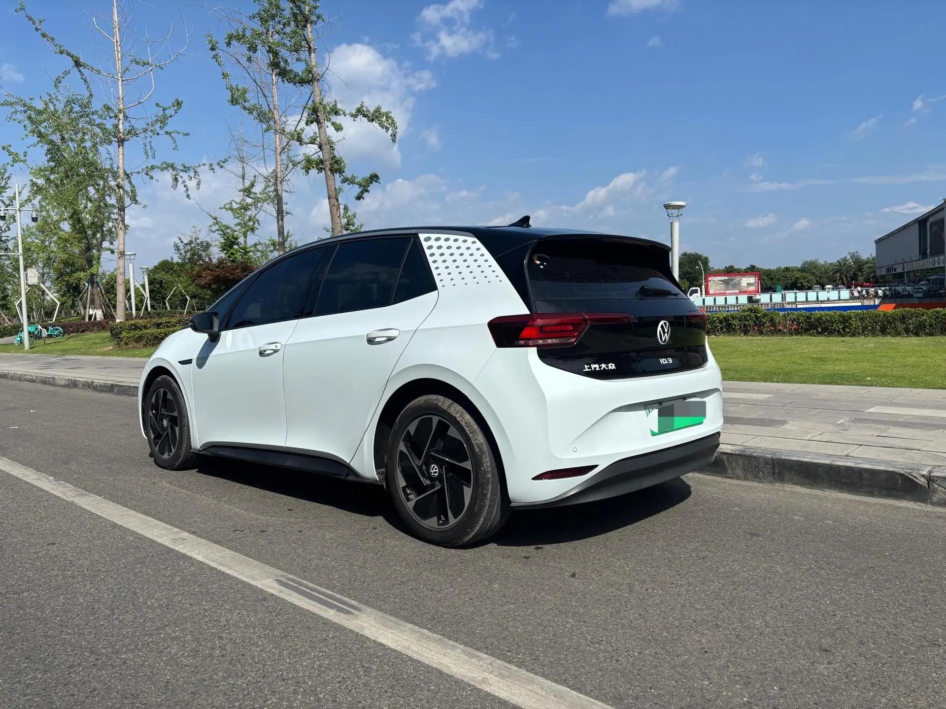 Volkswagen 2023 ID. 3 Upgraded Pure Smart Edition, Automatic Transmission 10
