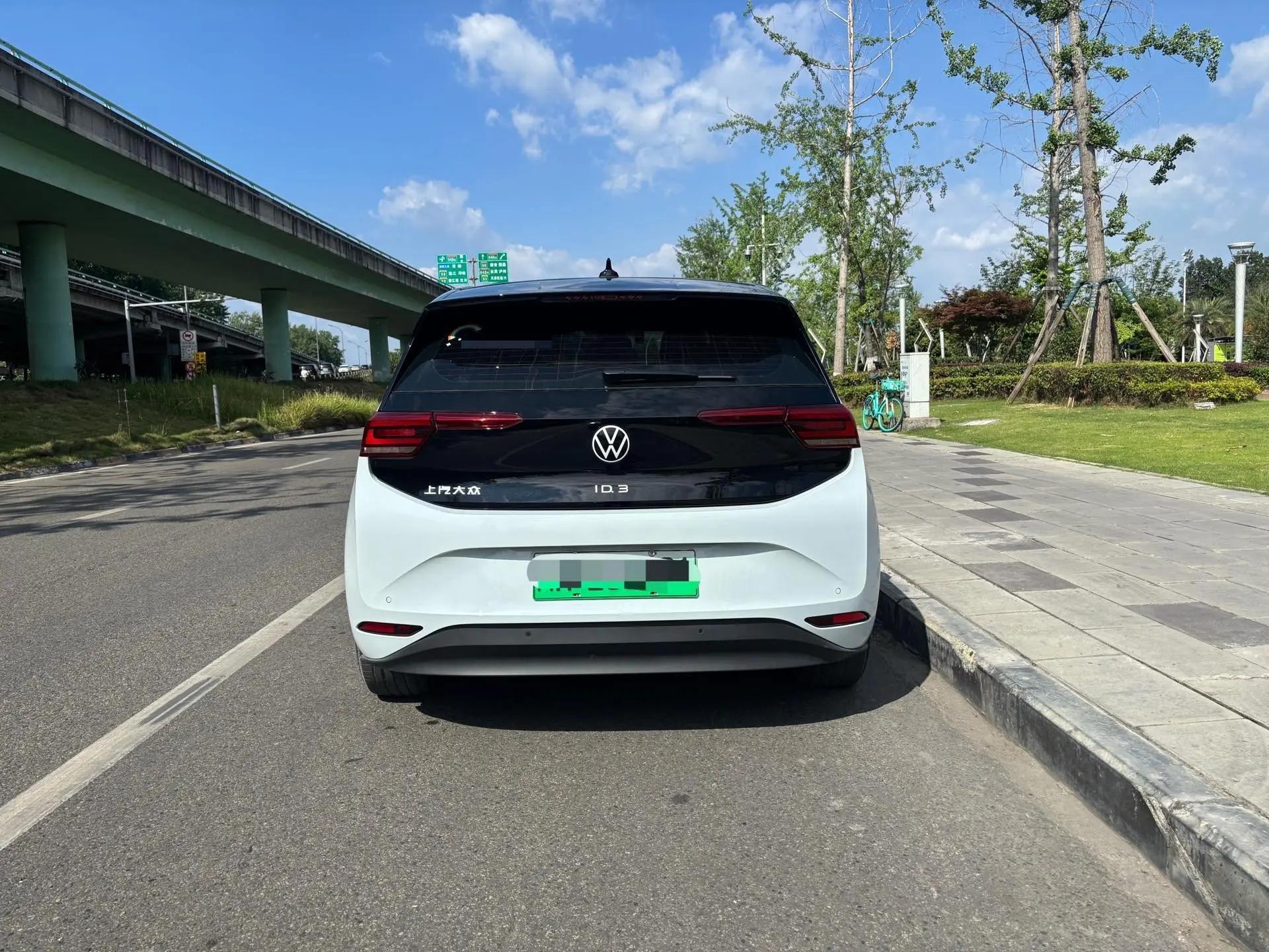 Volkswagen 2023 ID. 3 Upgraded Pure Smart Edition, Automatic Transmission 11