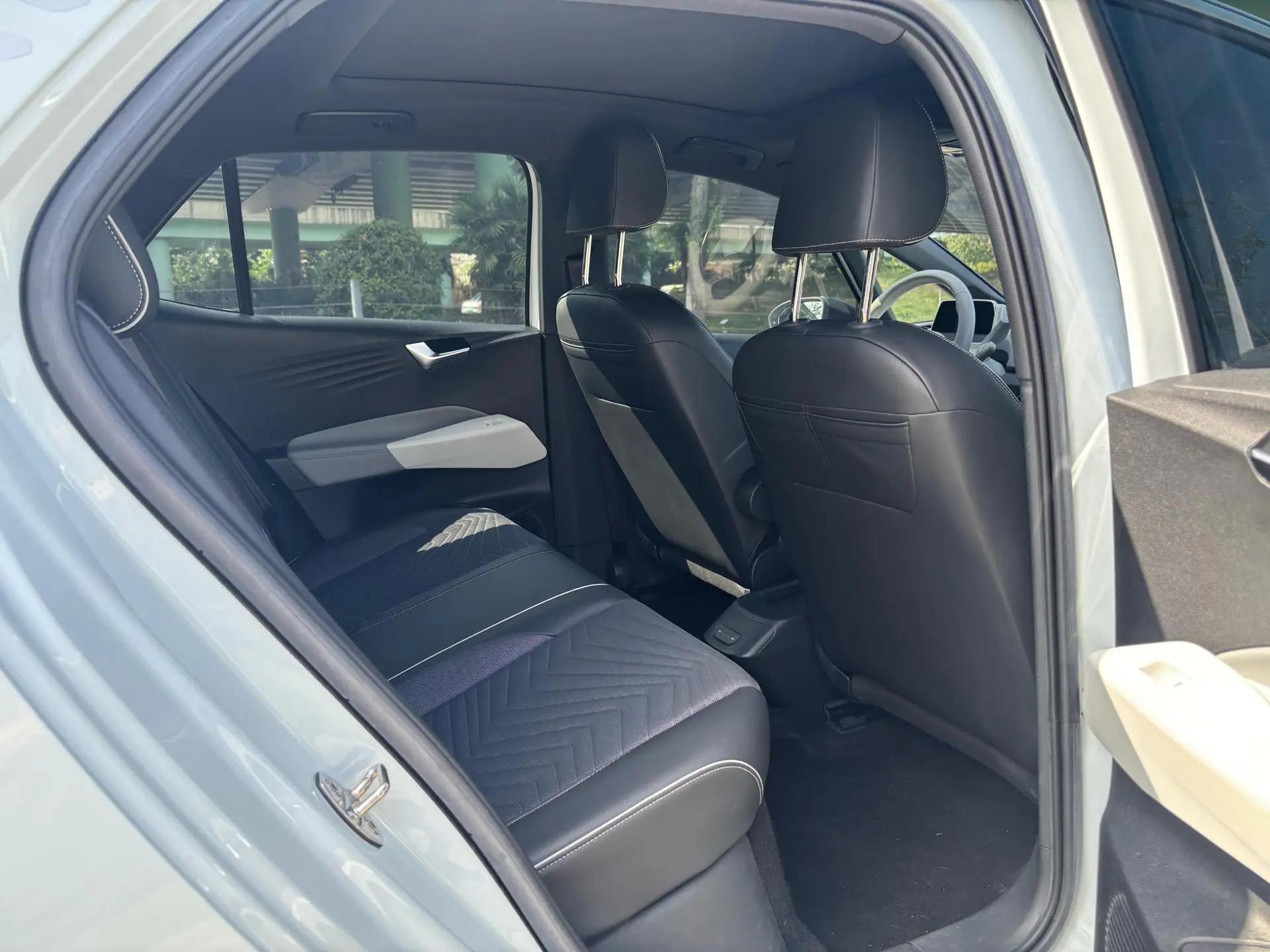 Volkswagen 2023 ID. 3 Upgraded Pure Smart Edition, Automatic Transmission 8