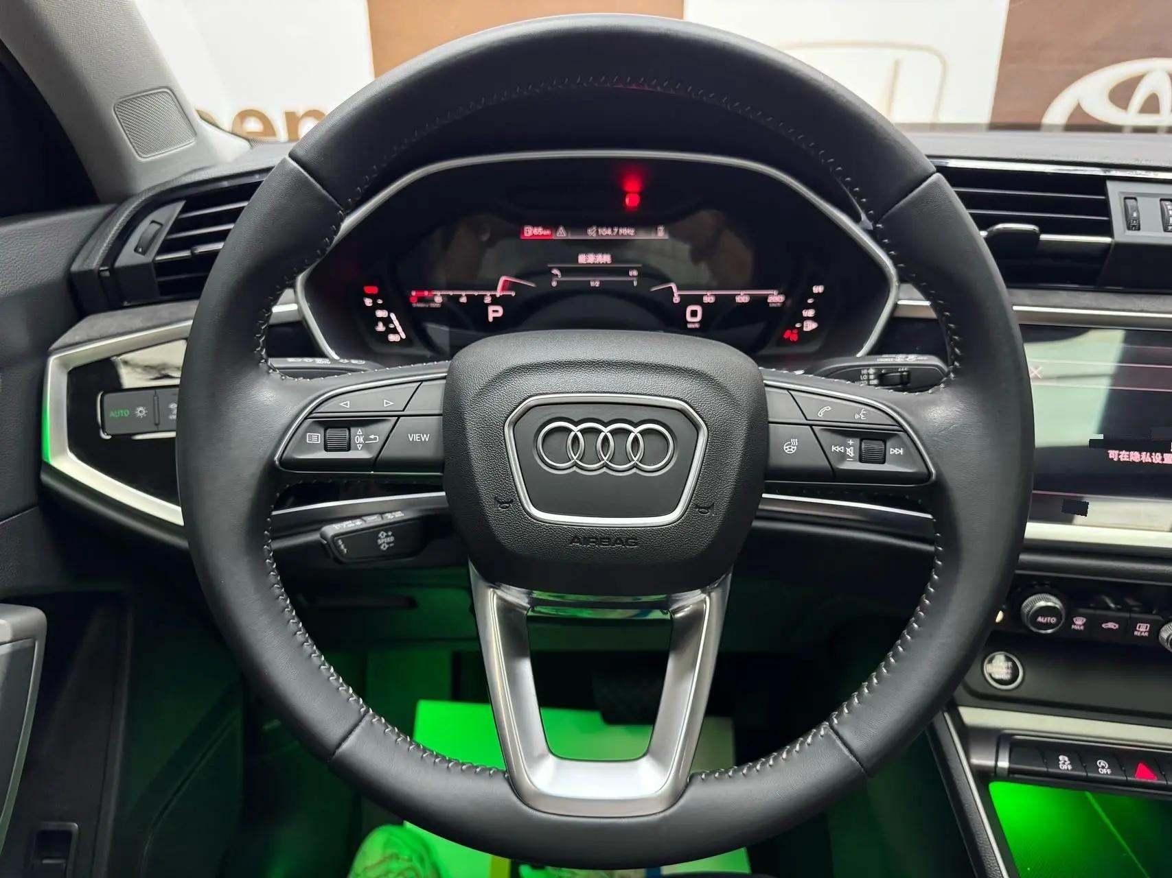 Audi Q3 2021 35 TFSI Fashion Dynamic 11