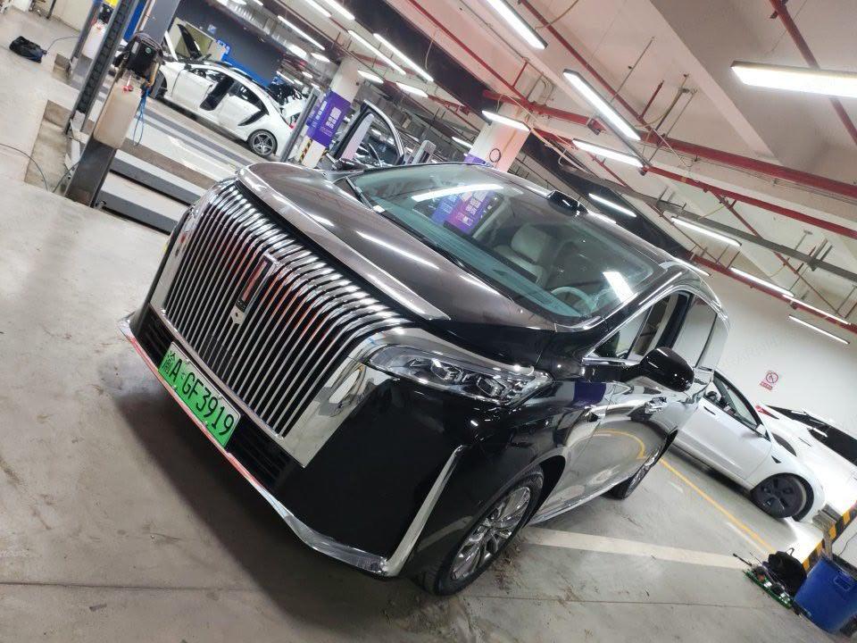 WEY 2025 high mountain 8 Hi4 1.5T four-wheel drive version automatic gear