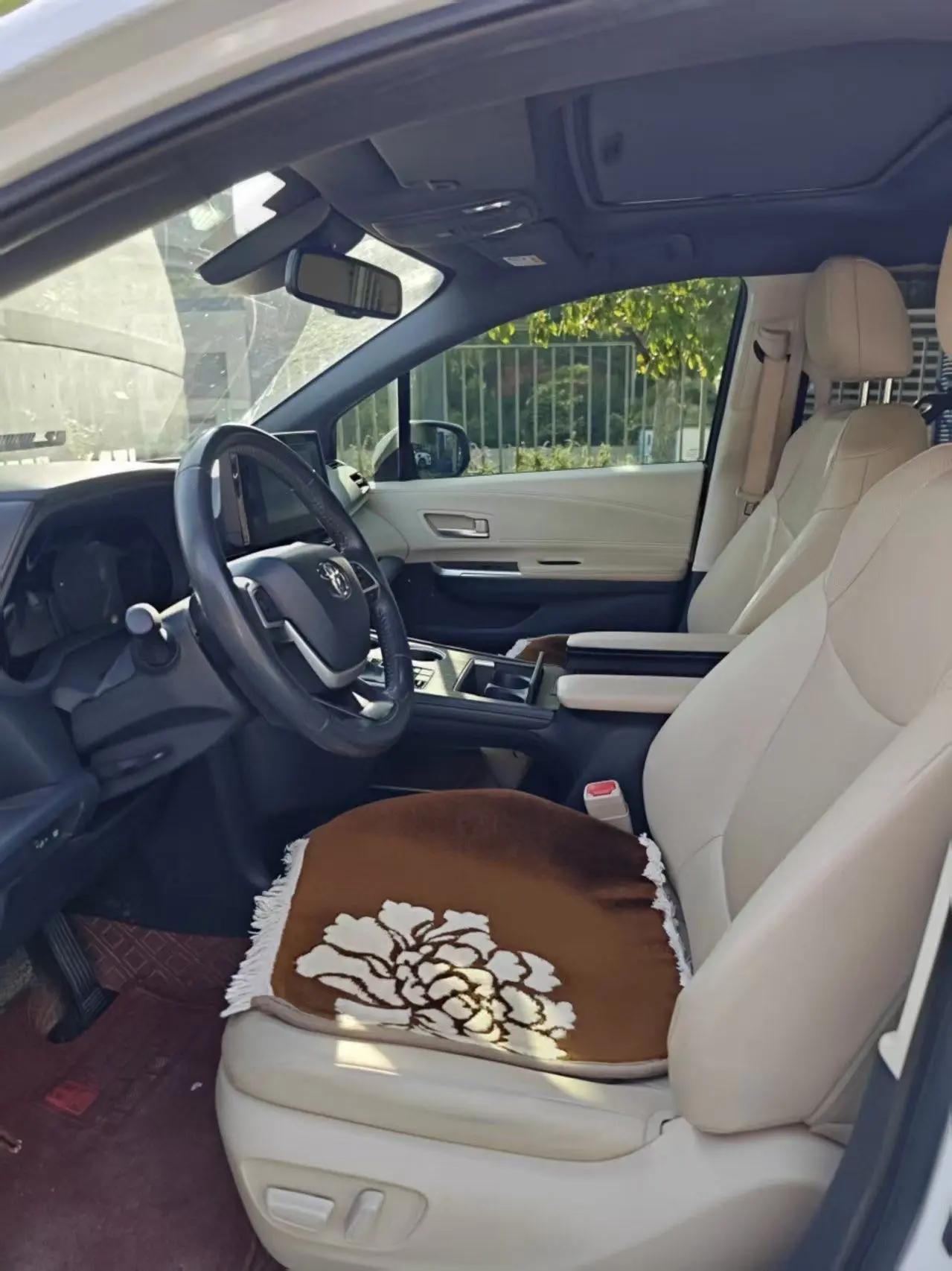 Sana SIENNA 2021 2.5L Hybrid Extreme Edition 4
