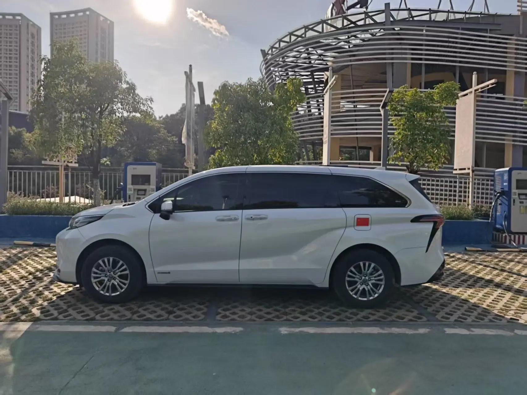Sana SIENNA 2021 2.5L Hybrid Extreme Edition 5