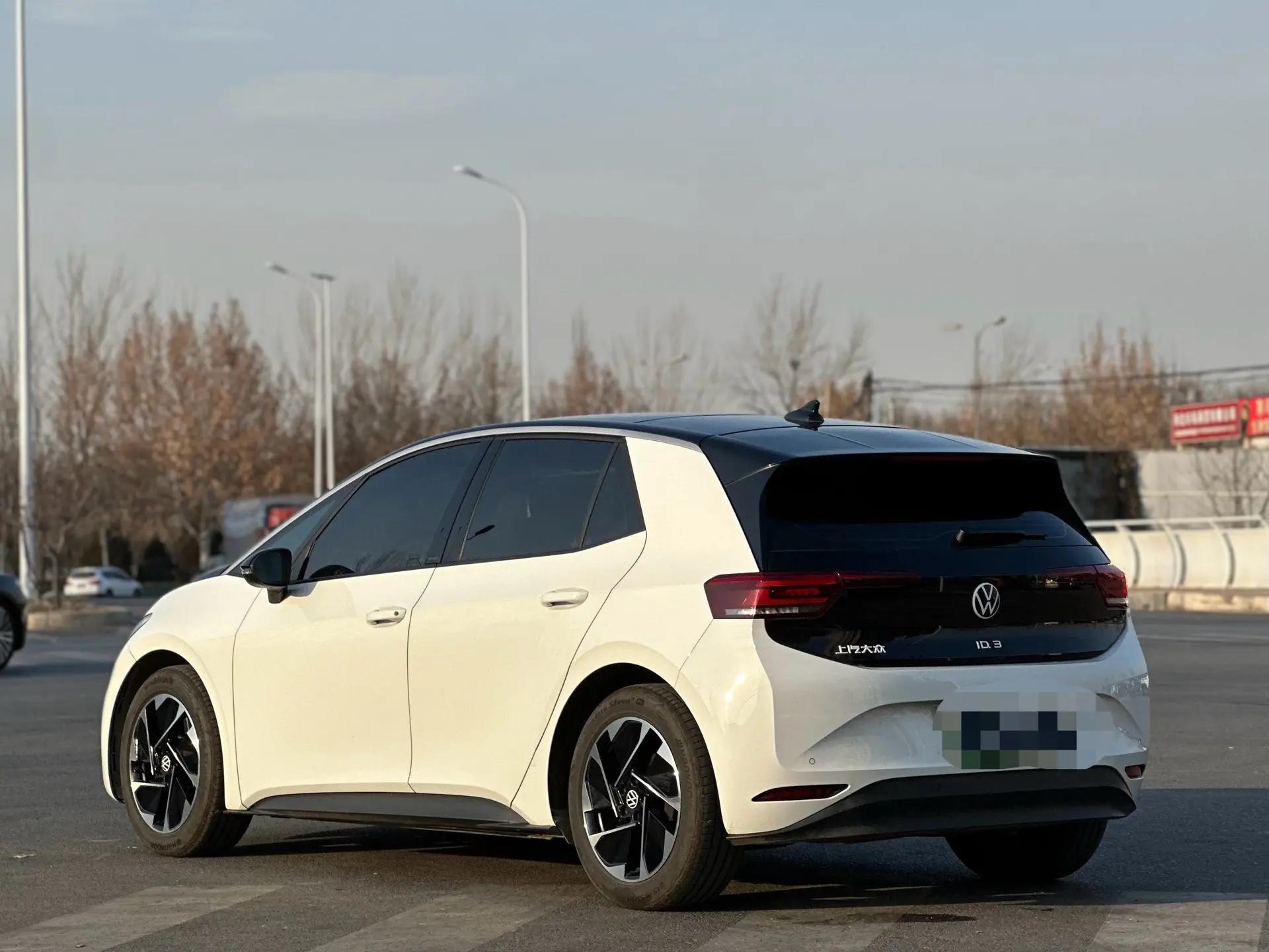 Volkswagen 2024 ID. 3 Outstanding Edition Automatic Transmission 2