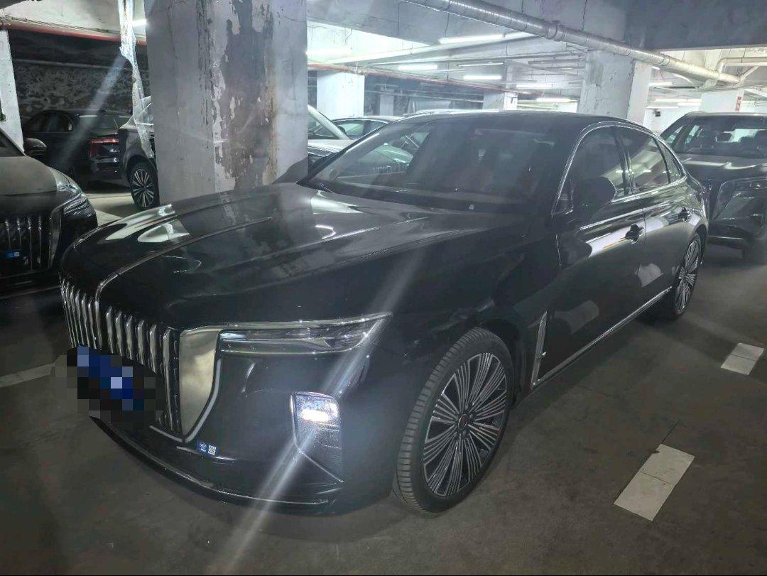 HongQi 2025 H9 48V 2.0T Two-Drive Flag Enjoy Deluxe Business Edition 5-seat Automatic Gear