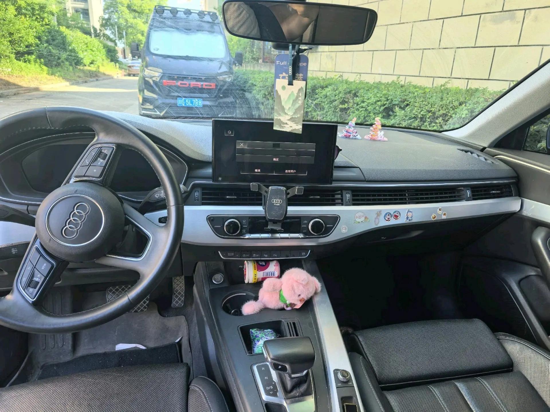 Audi A4L 2020 40 TFSI Deluxe Dynamic 2