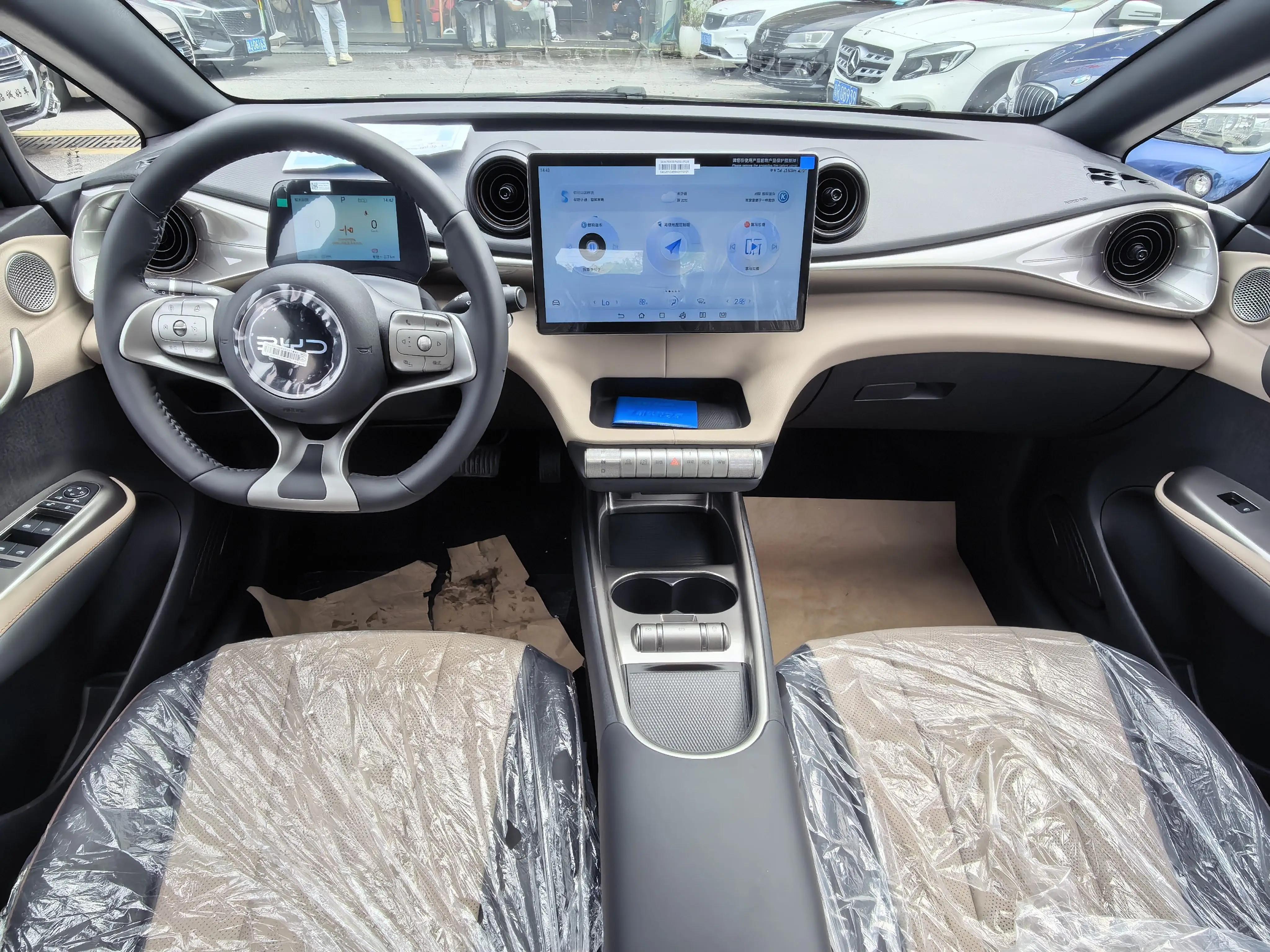 BYD 2025 Dolphin 420km Freedom Edition Automatic 5