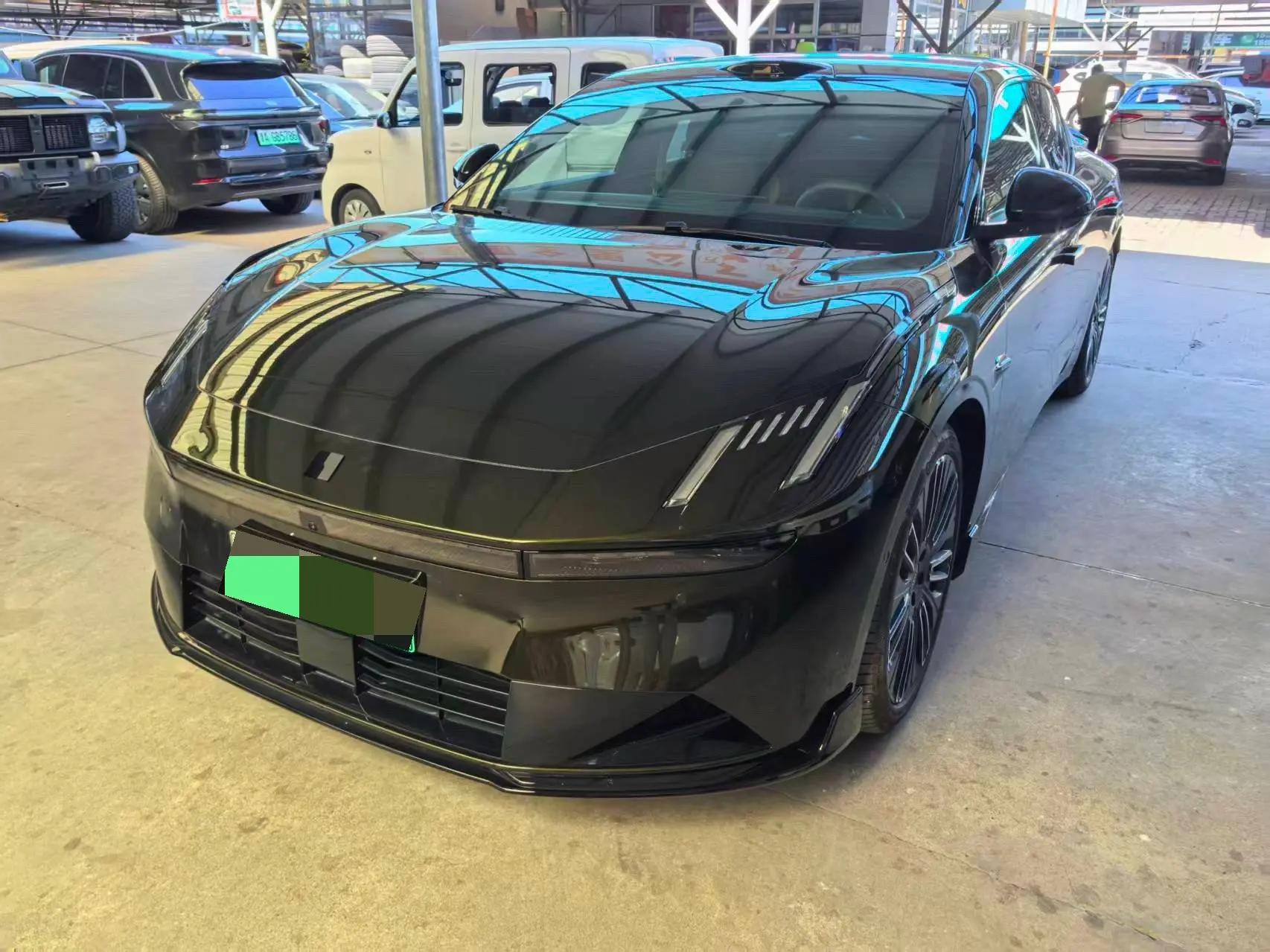Open image lightbox: LYNK&CO 10 EM-P 2025 240 4WD Ultra Sport Edition