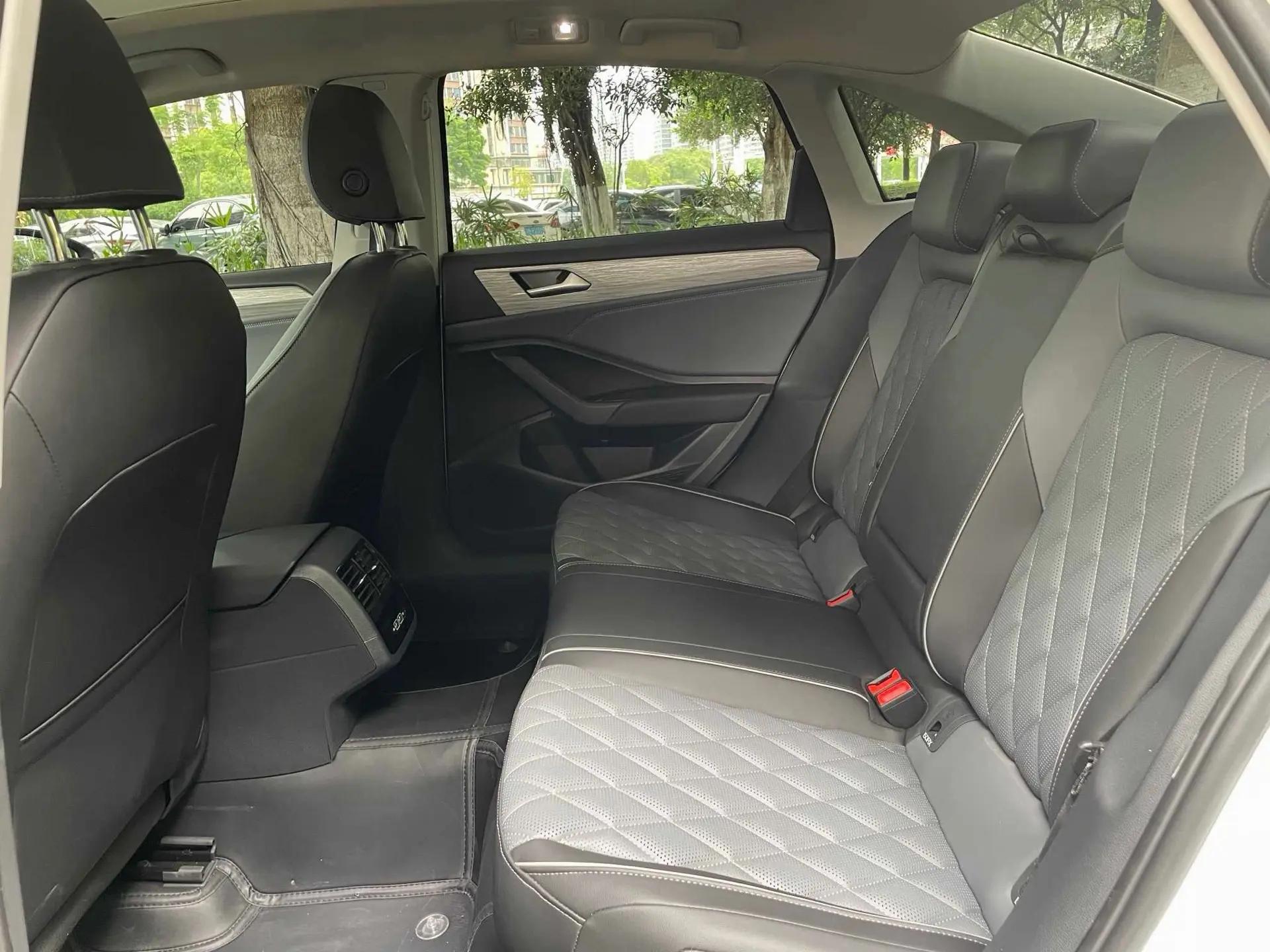 Volkswagen 2025 Sagittarius 1.5TSI 300TSI Exceed Edition (Change 3) Automatic Gear 7