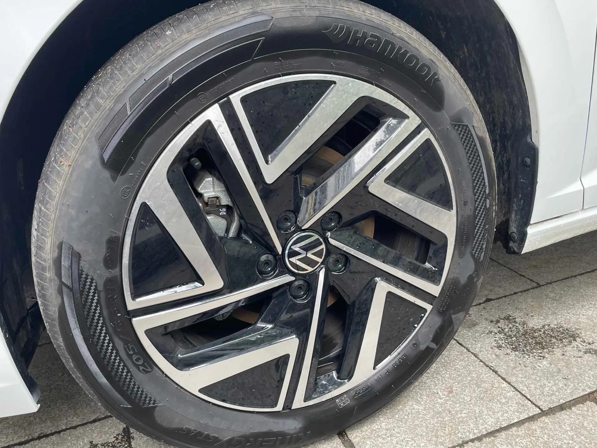 Volkswagen 2025 Sagittarius 1.5TSI 300TSI Exceed Edition (Change 3) Automatic Gear 9