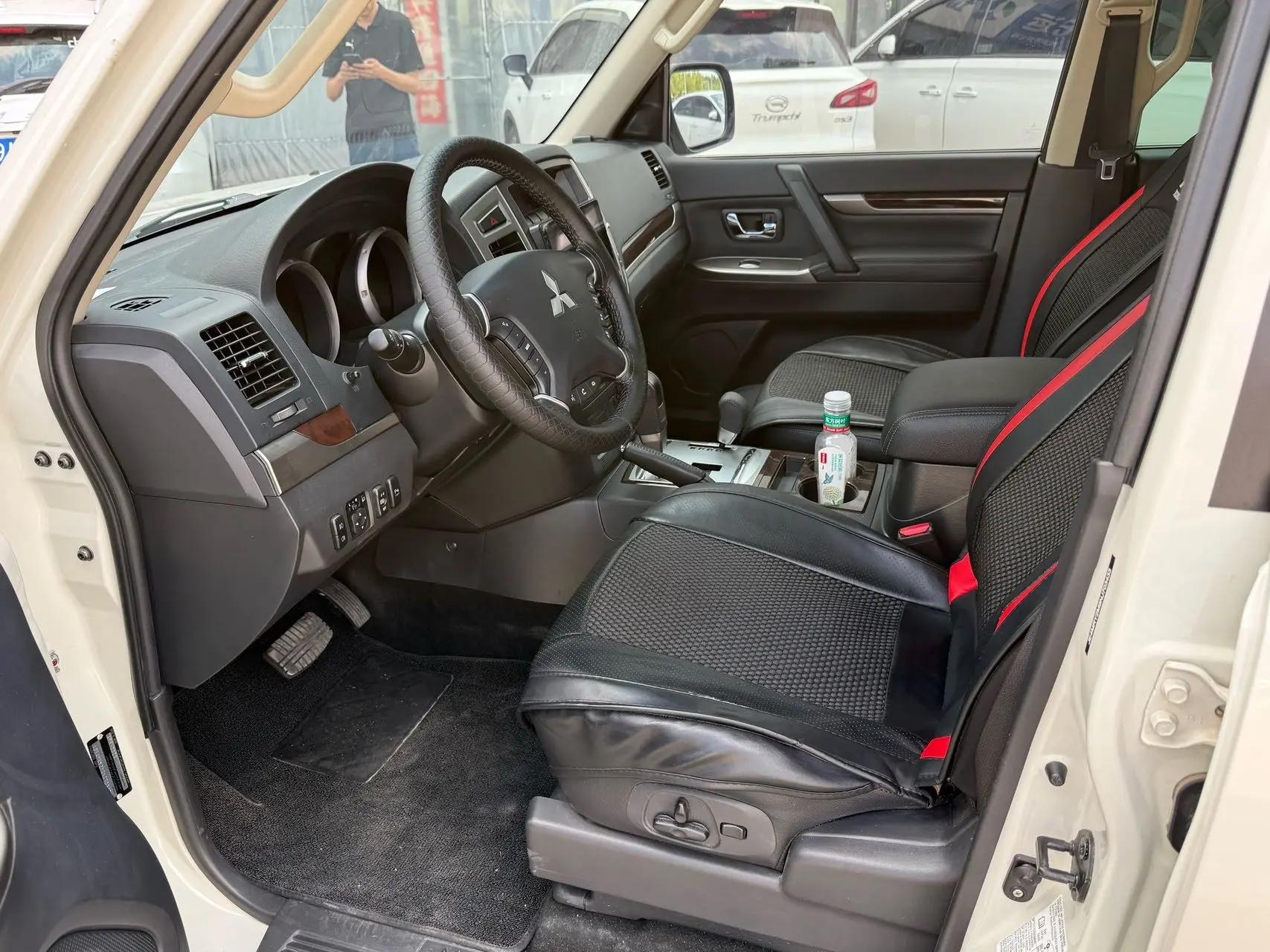 Pajero (Imported) 2020 Collection Edition 3.0L Automatic Premium Off-Road Edition 6
