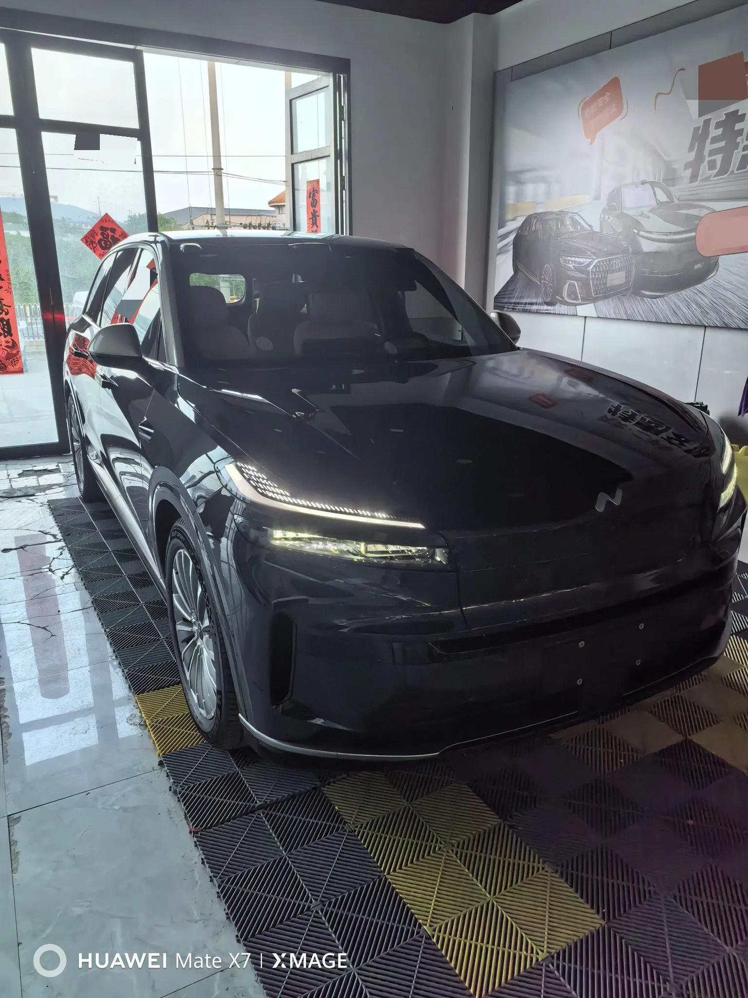 ONVO 2026 L90 Ultra six-seat automatic gear 3