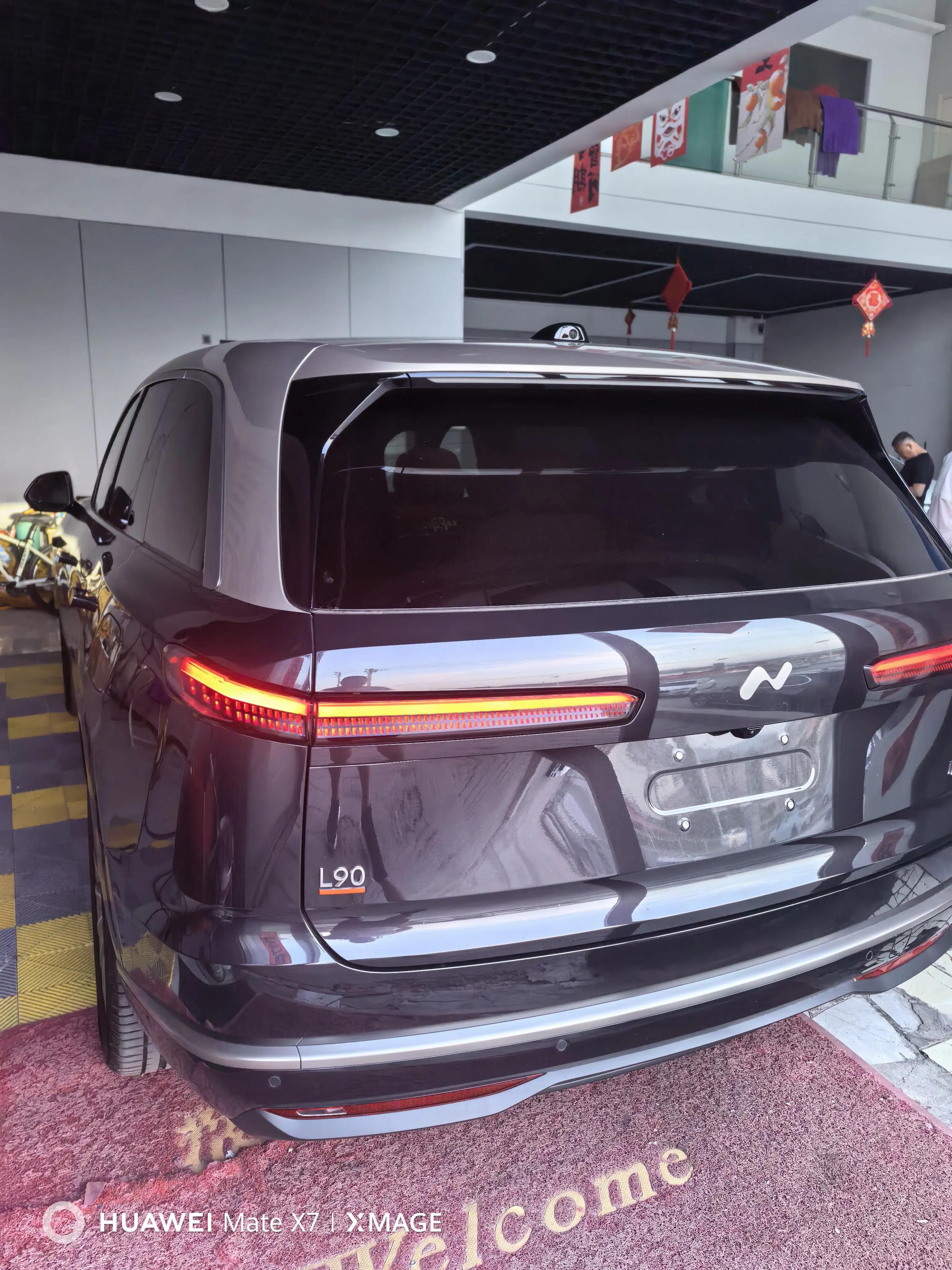 ONVO 2026 L90 Ultra six-seat automatic gear 6