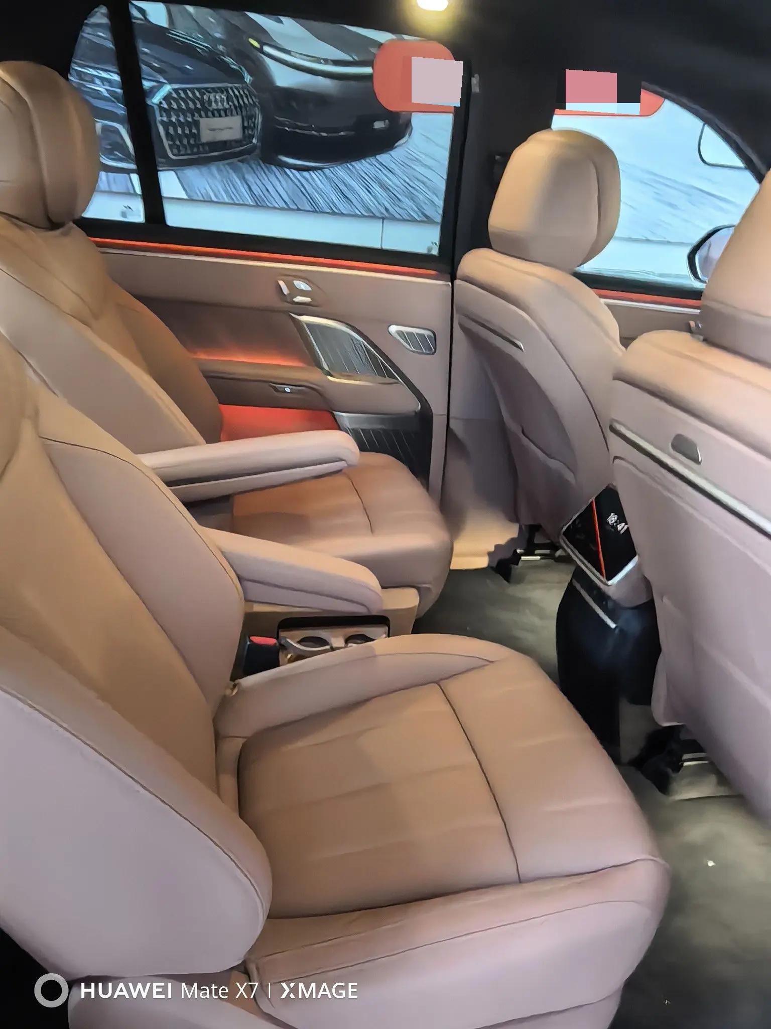 ONVO 2026 L90 Ultra six-seat automatic gear 8