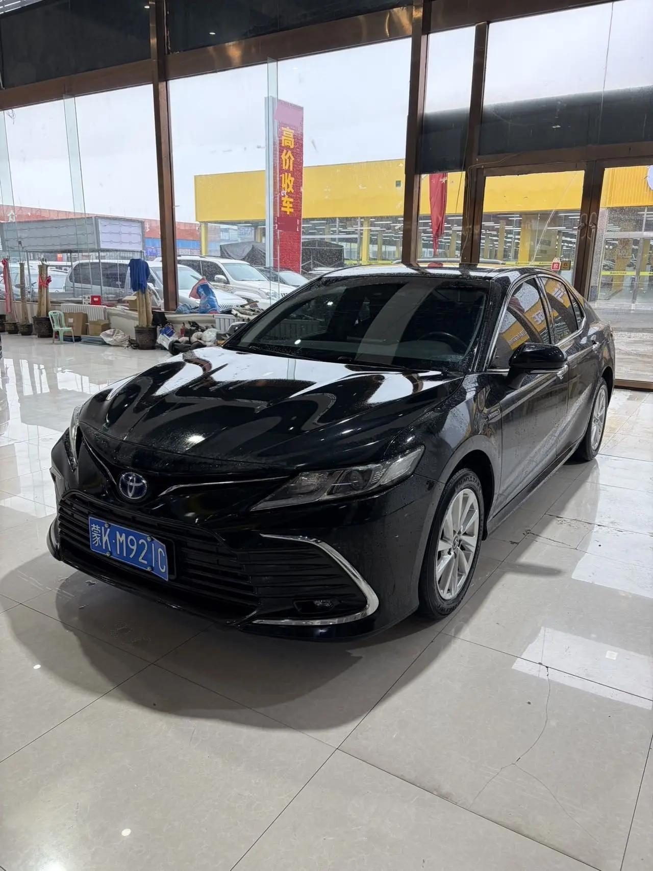 Toyota 2023 Camry Dual Engine 2.5HG CVT Luxury Edition Automatic