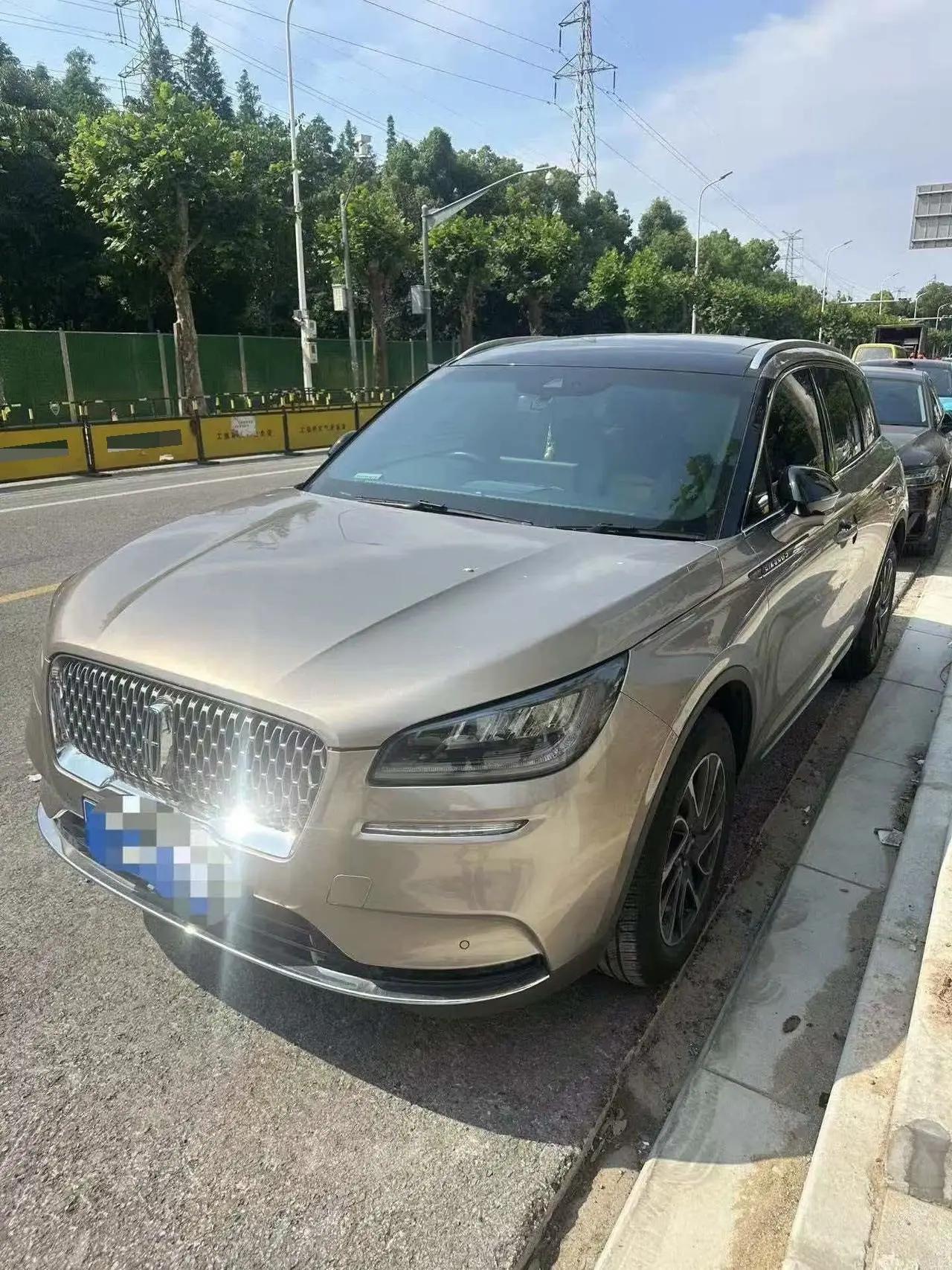 Открыть галерею: Adventurer 2021 2.0T Two-Drive Elegant Edition