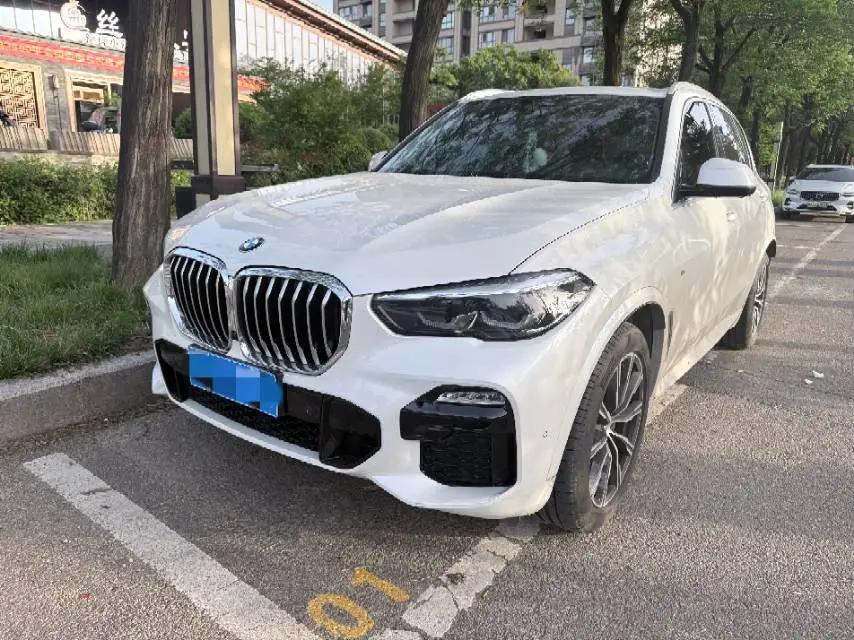 Открыть галерею: BMW X5 (Imported) 2021 xDrive30i M Sports Suit