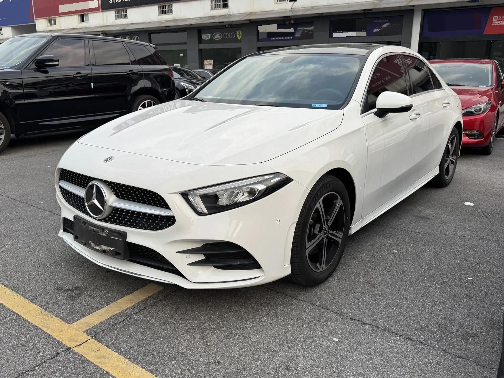 Mercedes Benz Class A 2022 Model Changed to Class A 200 L Sports Sedan Fashion Model
