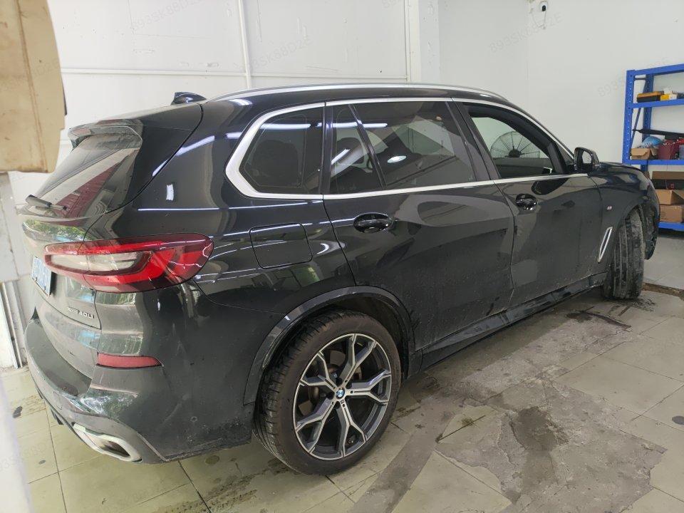BMW X5 2022 model change xDrive 40Li M sports package 2
