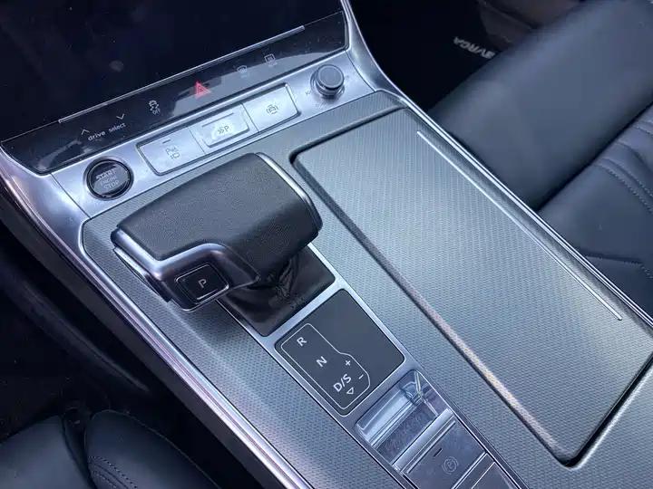 Audi A7 2023 45 TFSI Selection 10