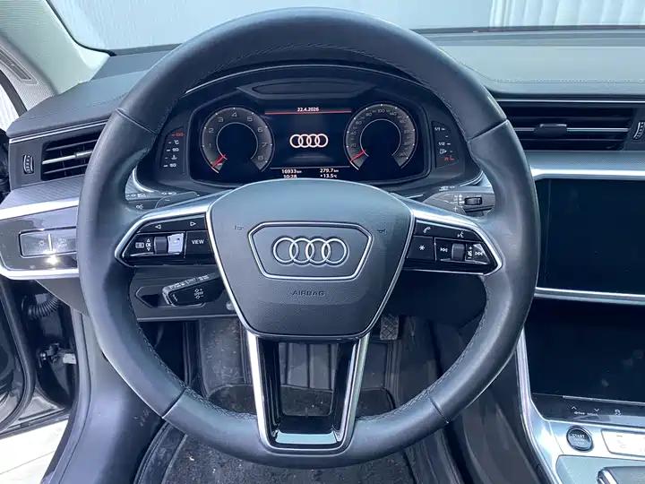 Audi A7 2023 45 TFSI Selection 6