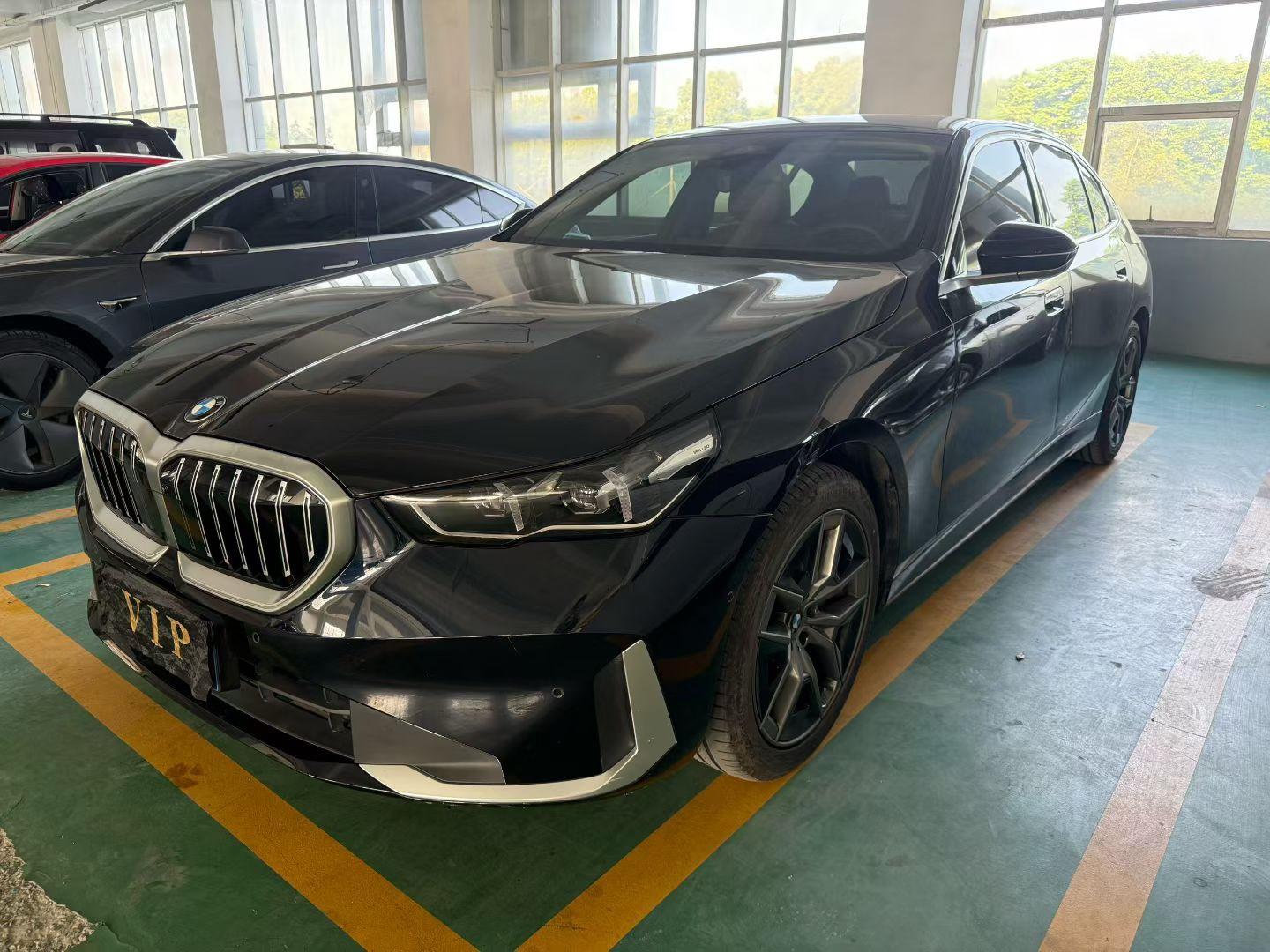 BMW 5 Series 2024 Model 530Li 48V 2.0T Luxury M Sport Package Automatic