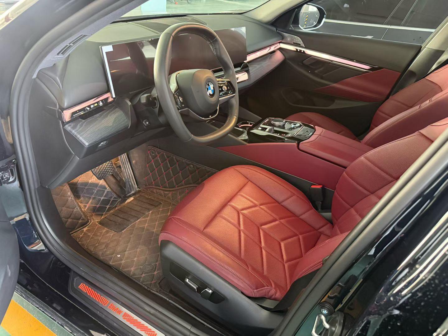 BMW 5 Series 2024 Model 530Li 48V 2.0T Luxury M Sport Package Automatic 2