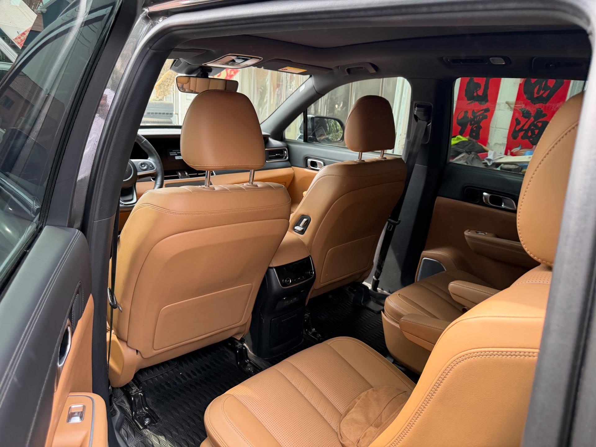 Li ONE 2020 extended 6-seat version 4