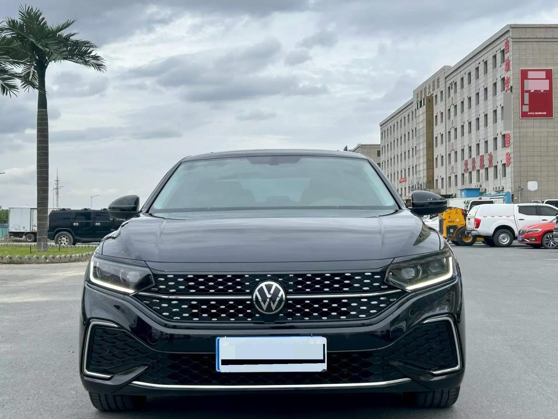 Volkswagen 2024 Passat 2.0TSI 380TSI Deluxe Edition Automatic 2