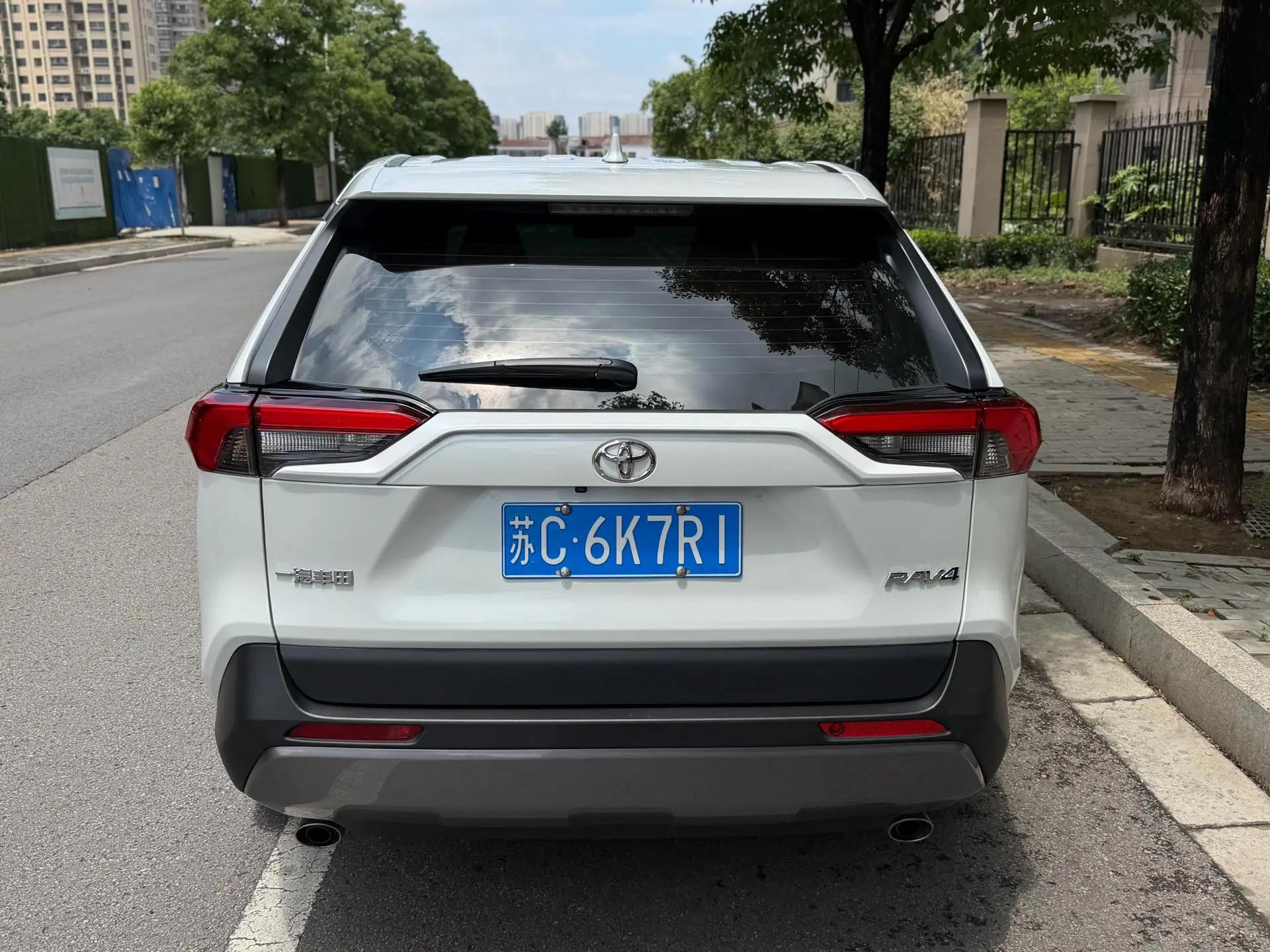 RAV4 Rongfang 2022 2.0L CVT Front-Wheel-Drive Fashion Edition 5