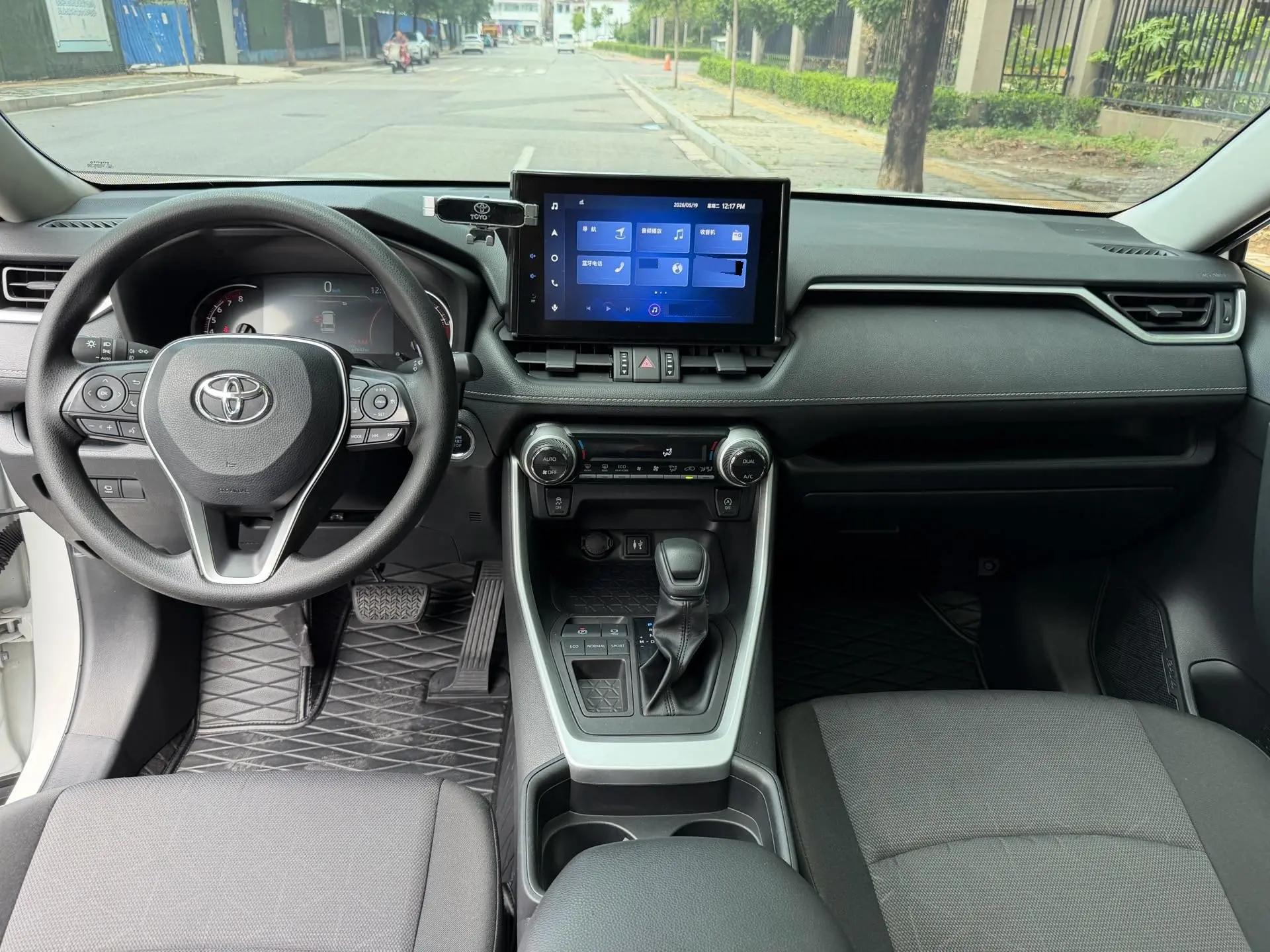RAV4 Rongfang 2022 2.0L CVT Front-Wheel-Drive Fashion Edition 9