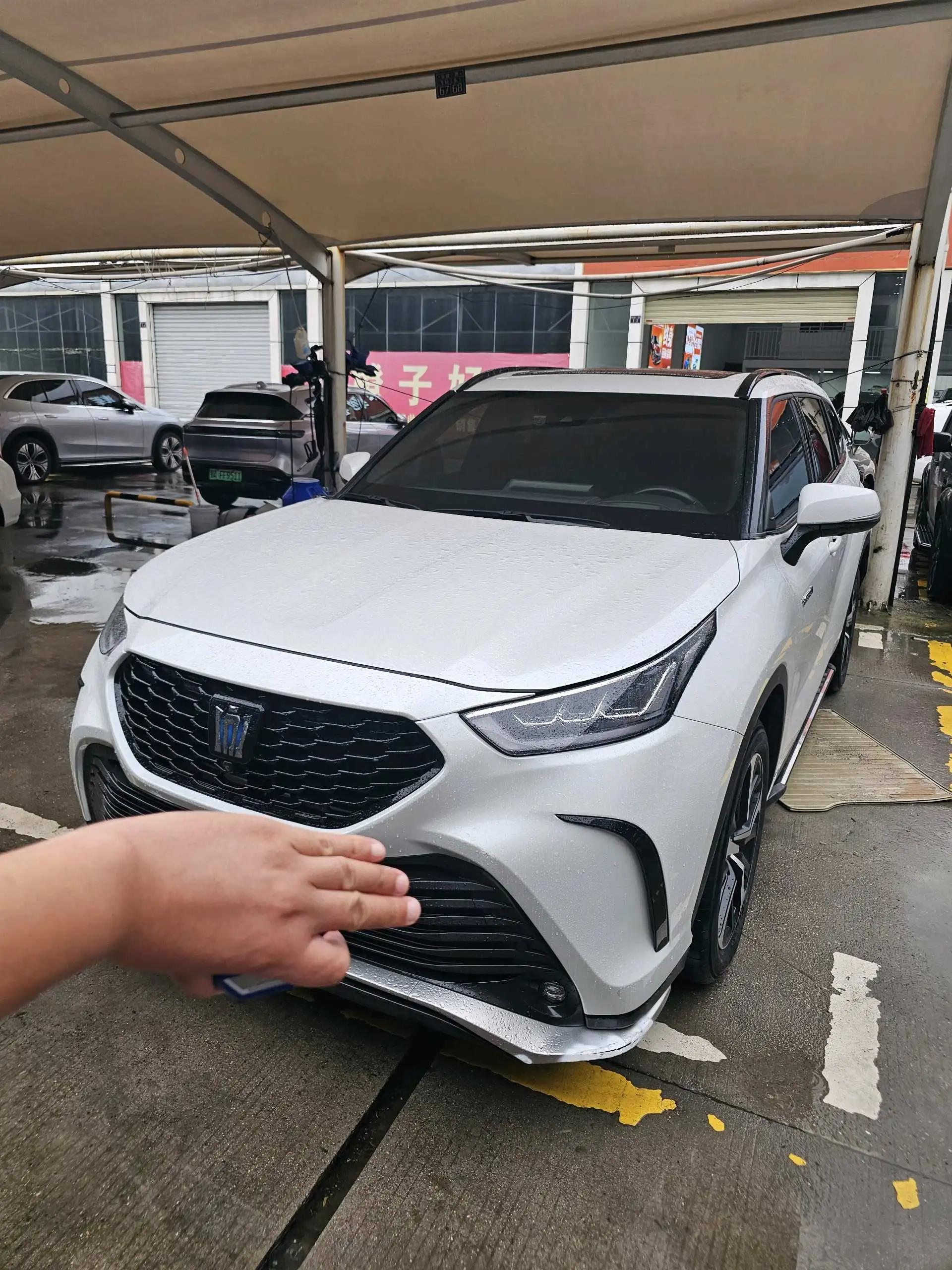 Toyota 2023 Crown Landfang 2.5 CVT Four-Wheel Drive Prestige Automatic