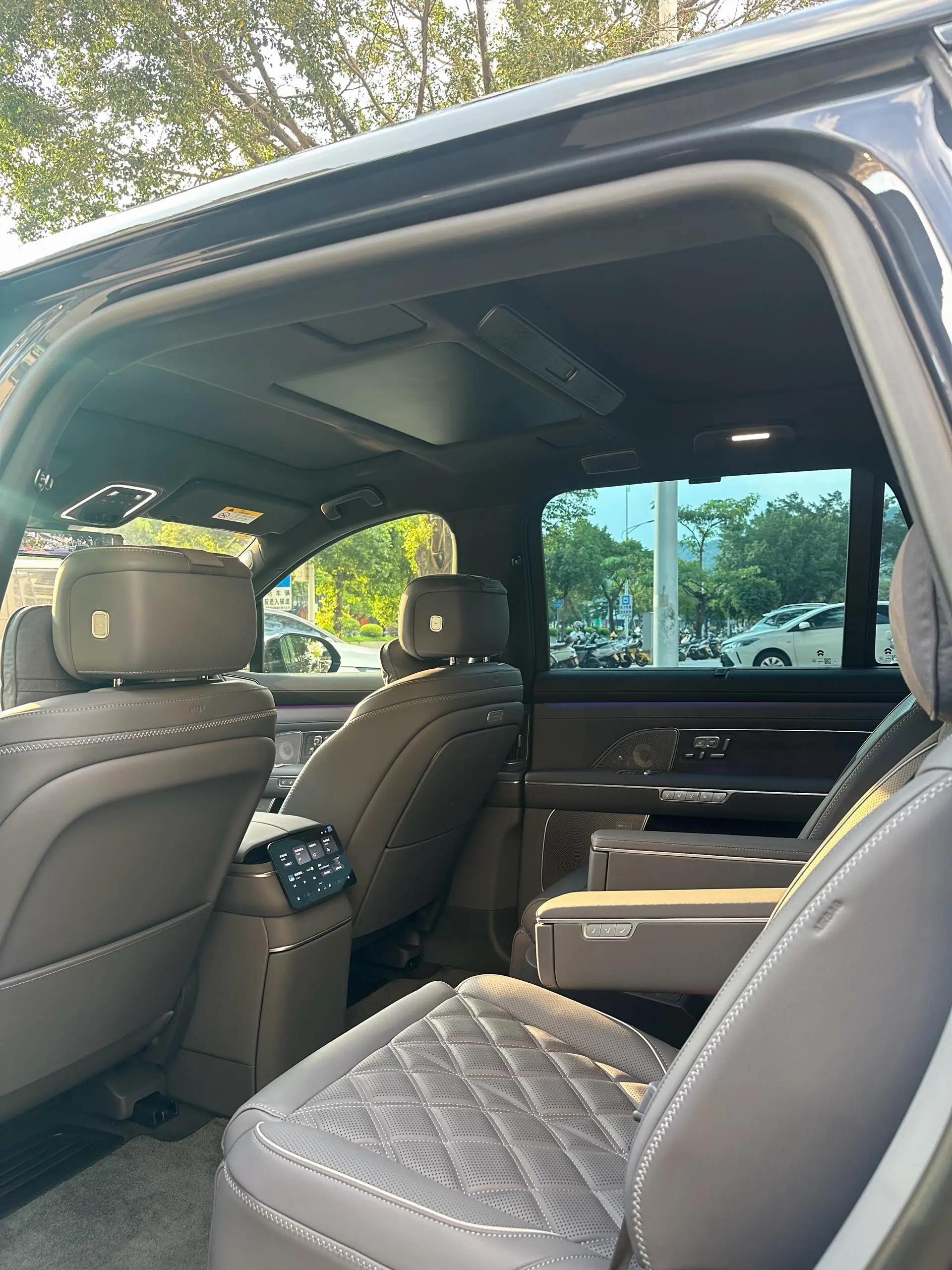 NIO 2026 ES8 6-seat executive signature version automatic gear 4