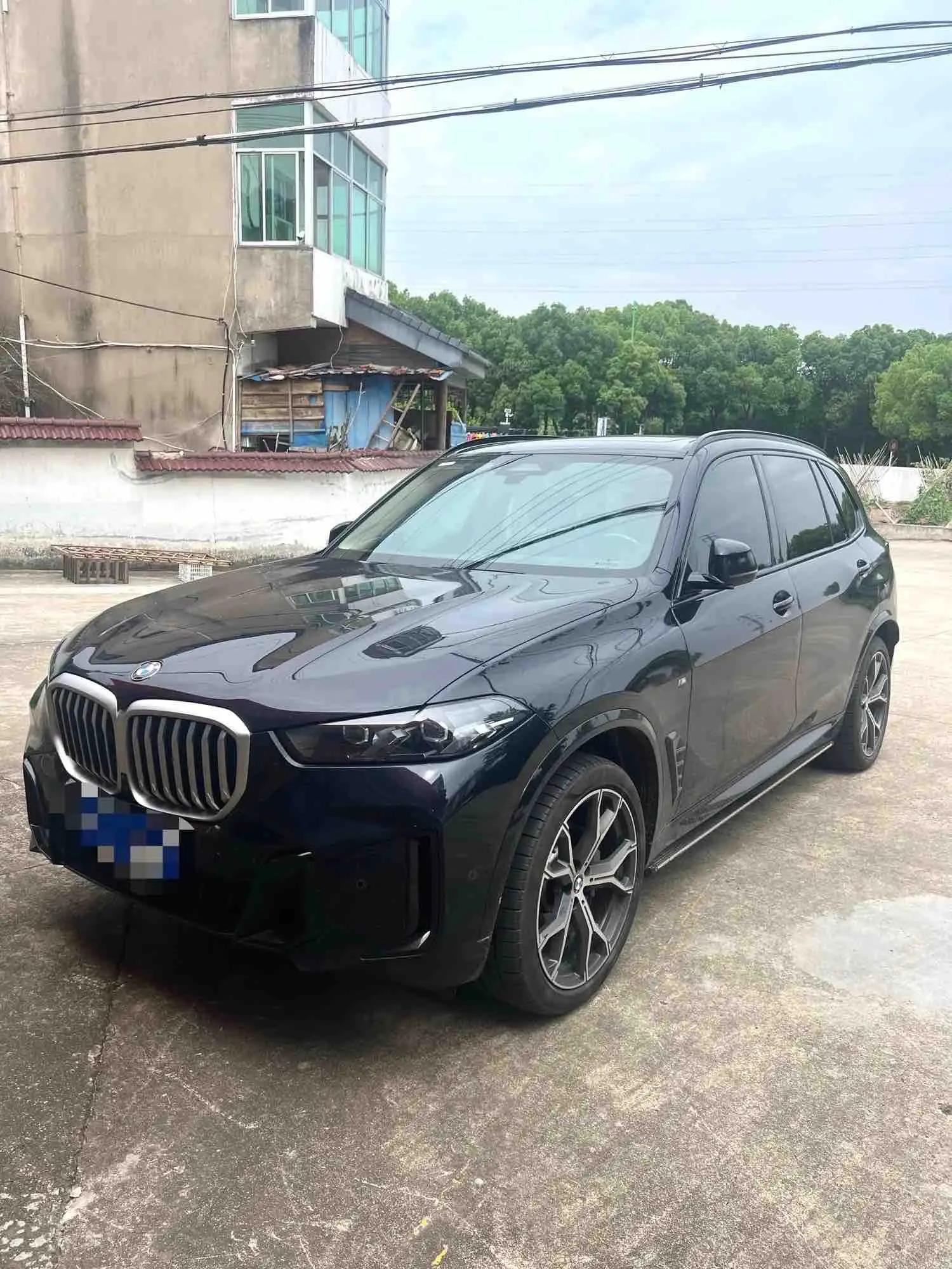 BMW 2023 X5 xDrive30Li 48V 2.0T Luxury Model M Sport Night Edition Automatic