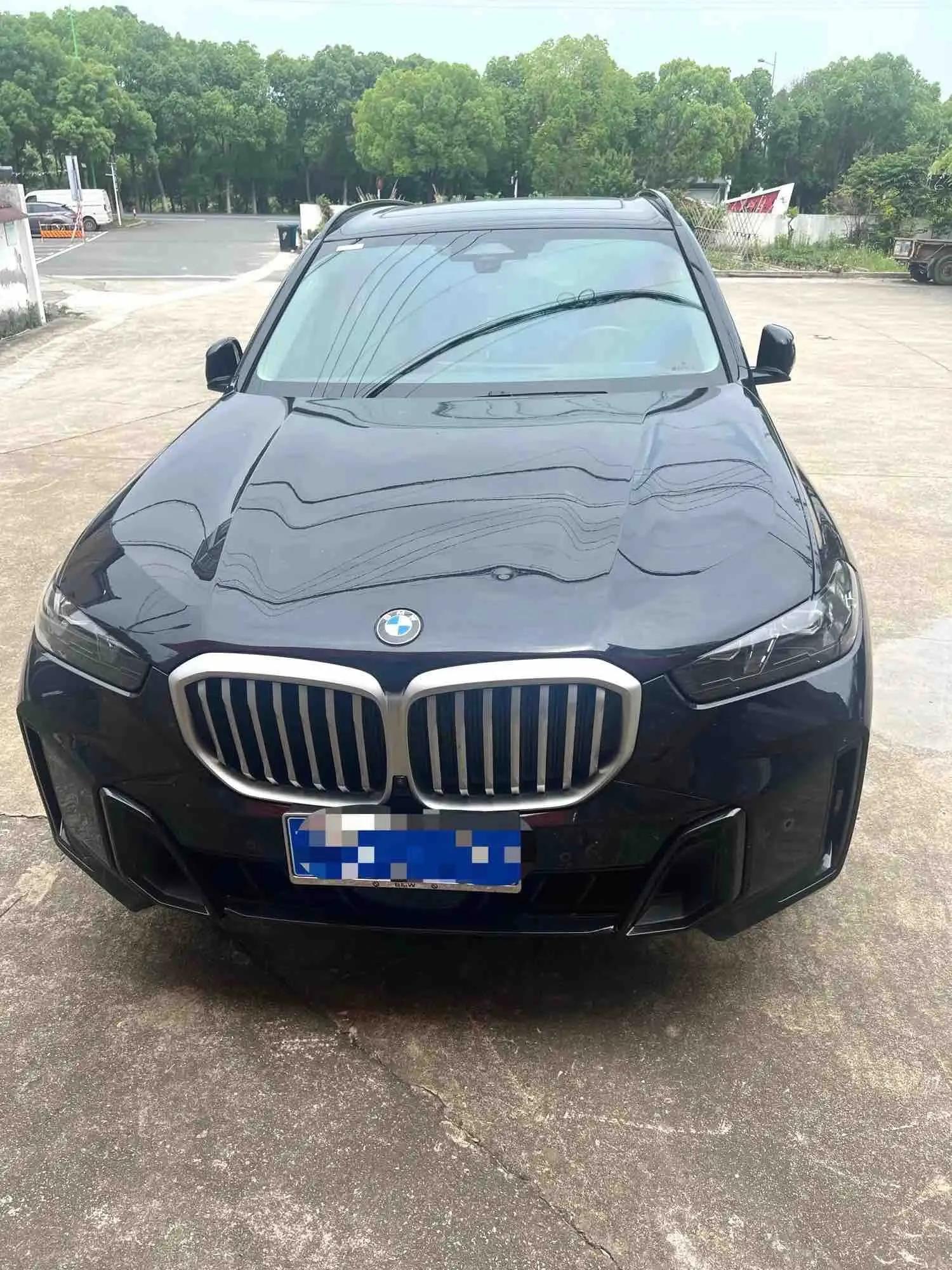 BMW 2023 X5 xDrive30Li 48V 2.0T Luxury Model M Sport Night Edition Automatic 2