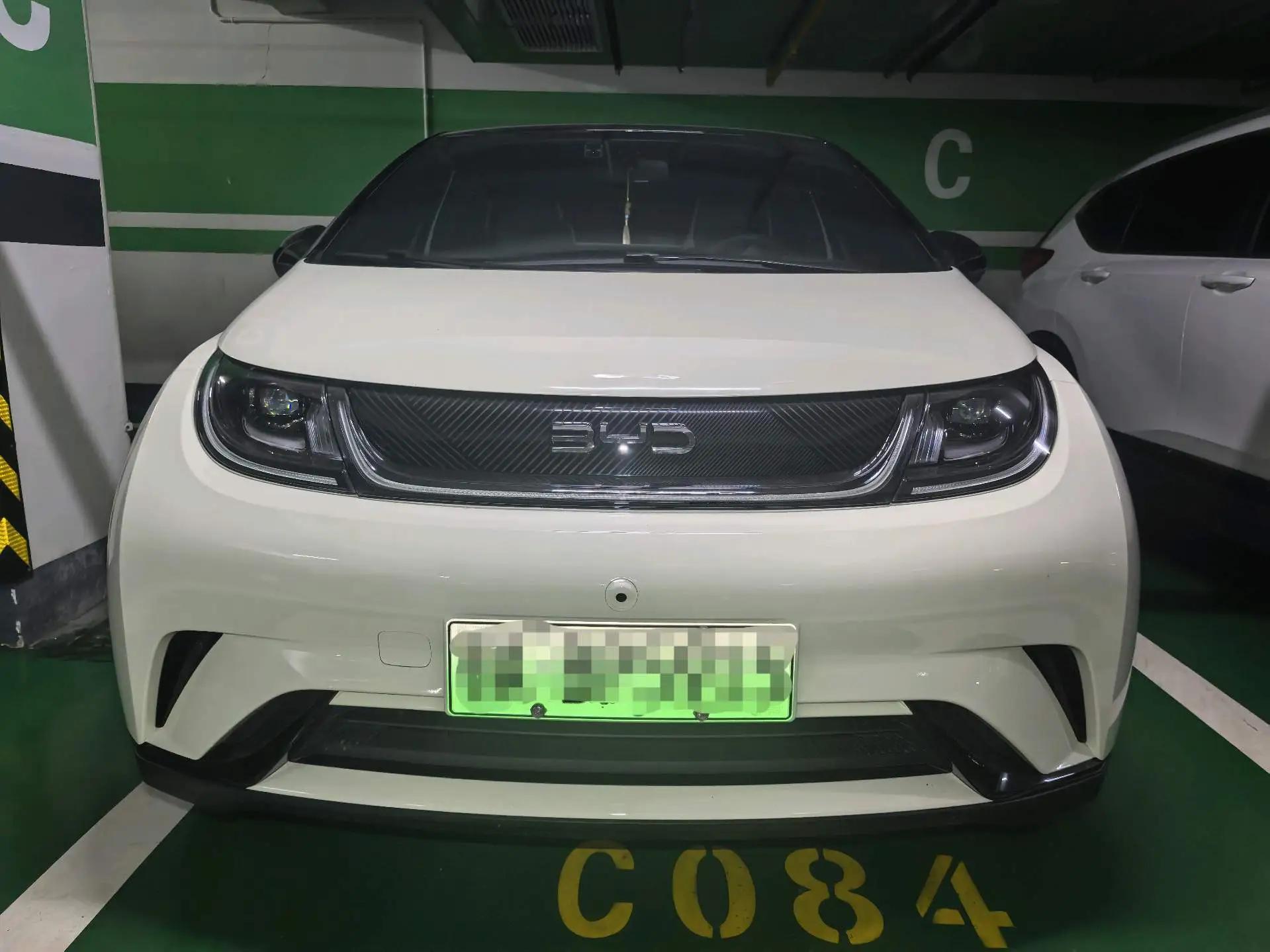 BYD 2025 Dolphin 420km Fashion Edition Automatic 2