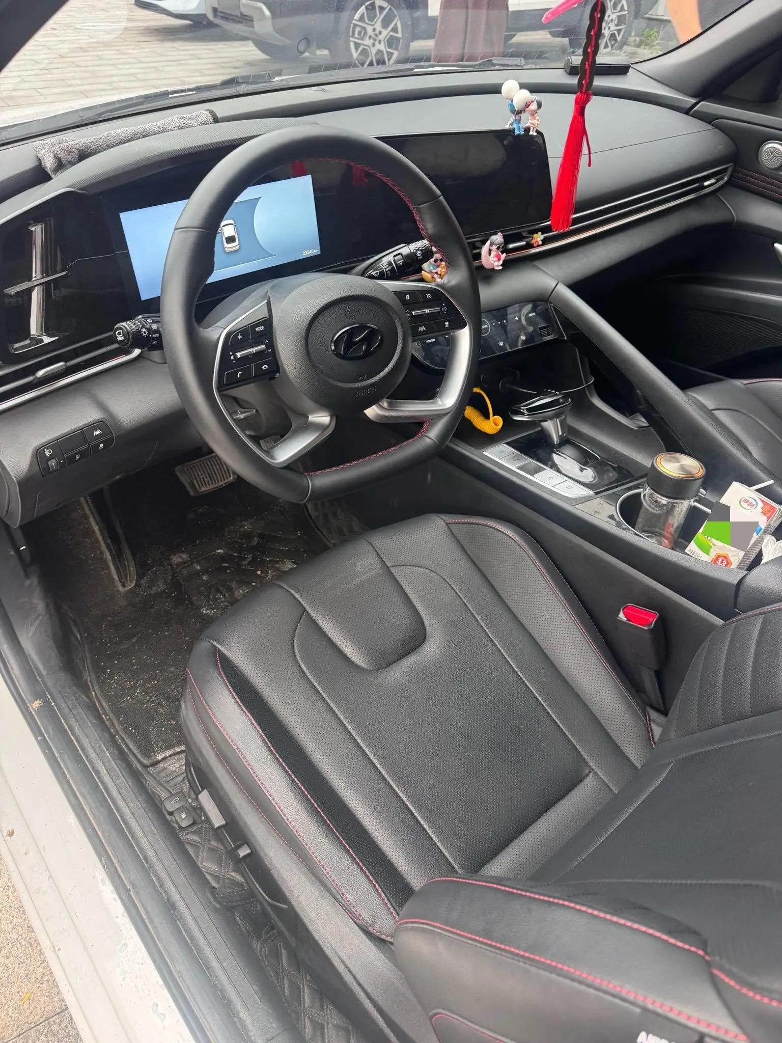 Elantra 2022 1.5L CVT 20th Anniversary 9