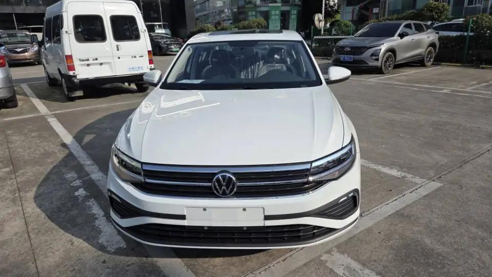Bora 2023 200TSI DSG Smooth Edition 2
