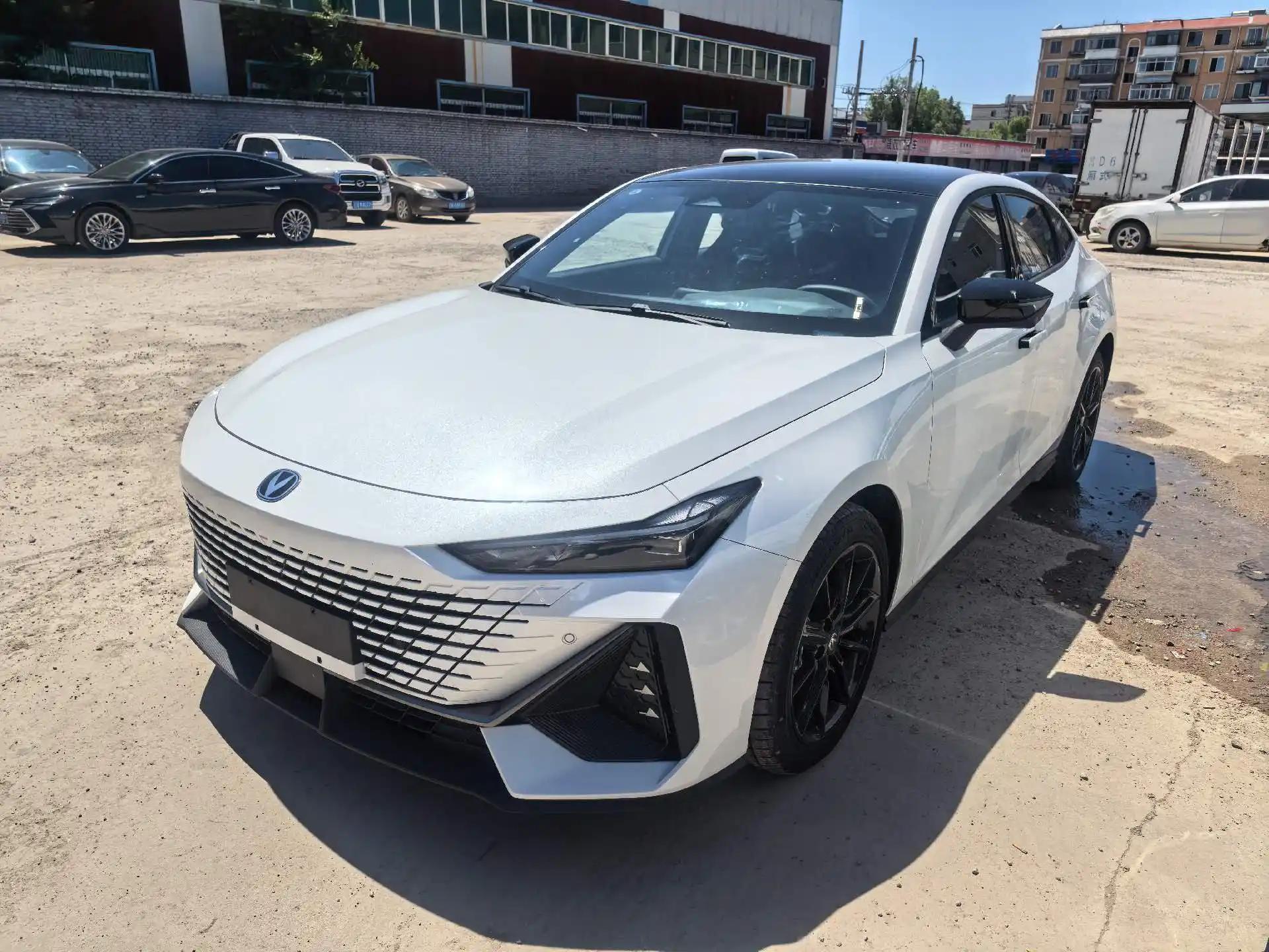 ChangAn 2024 UNI-V 1.5T High Energy Edition Automatic Gear