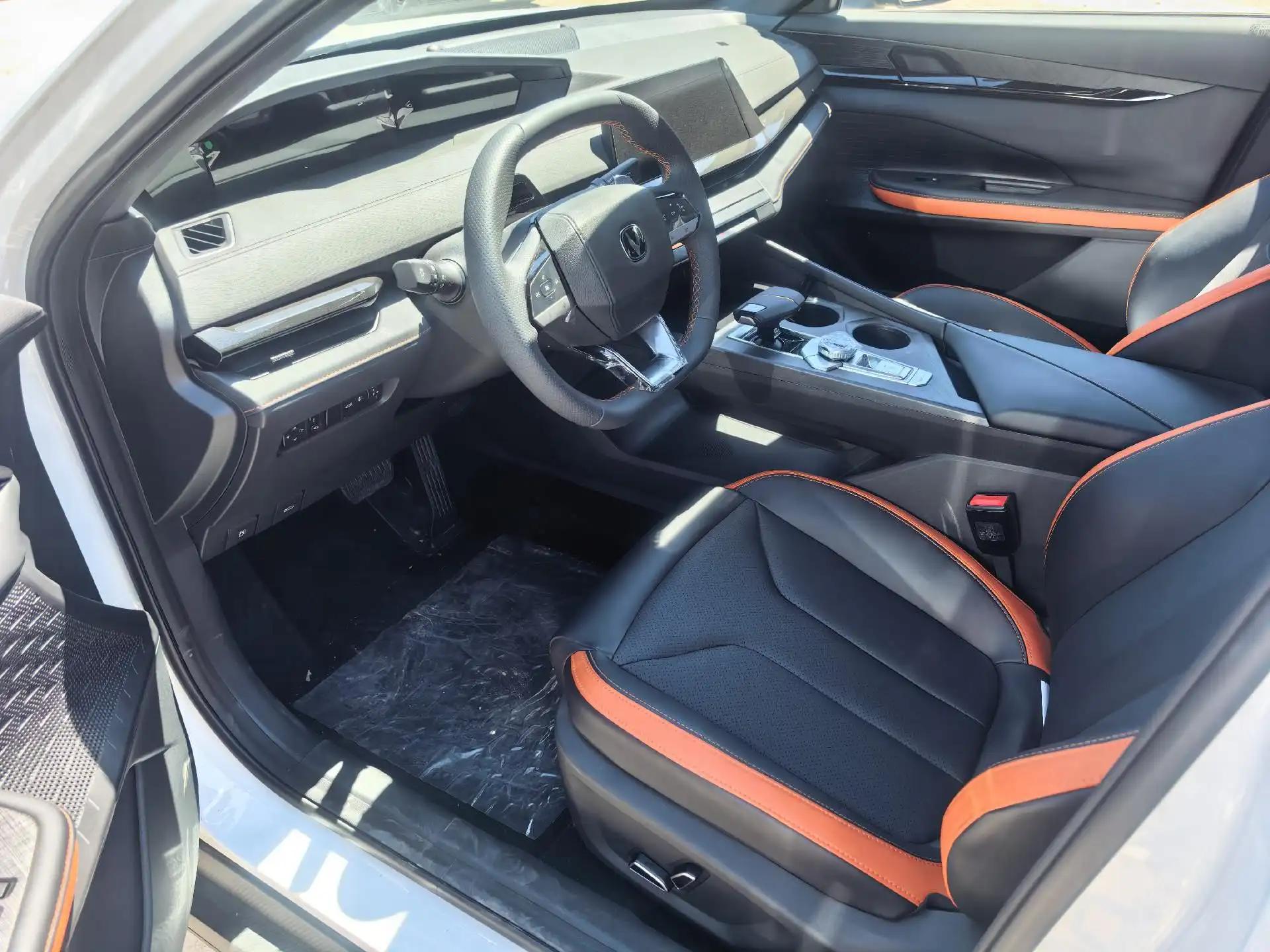 ChangAn 2024 UNI-V 1.5T High Energy Edition Automatic Gear 3