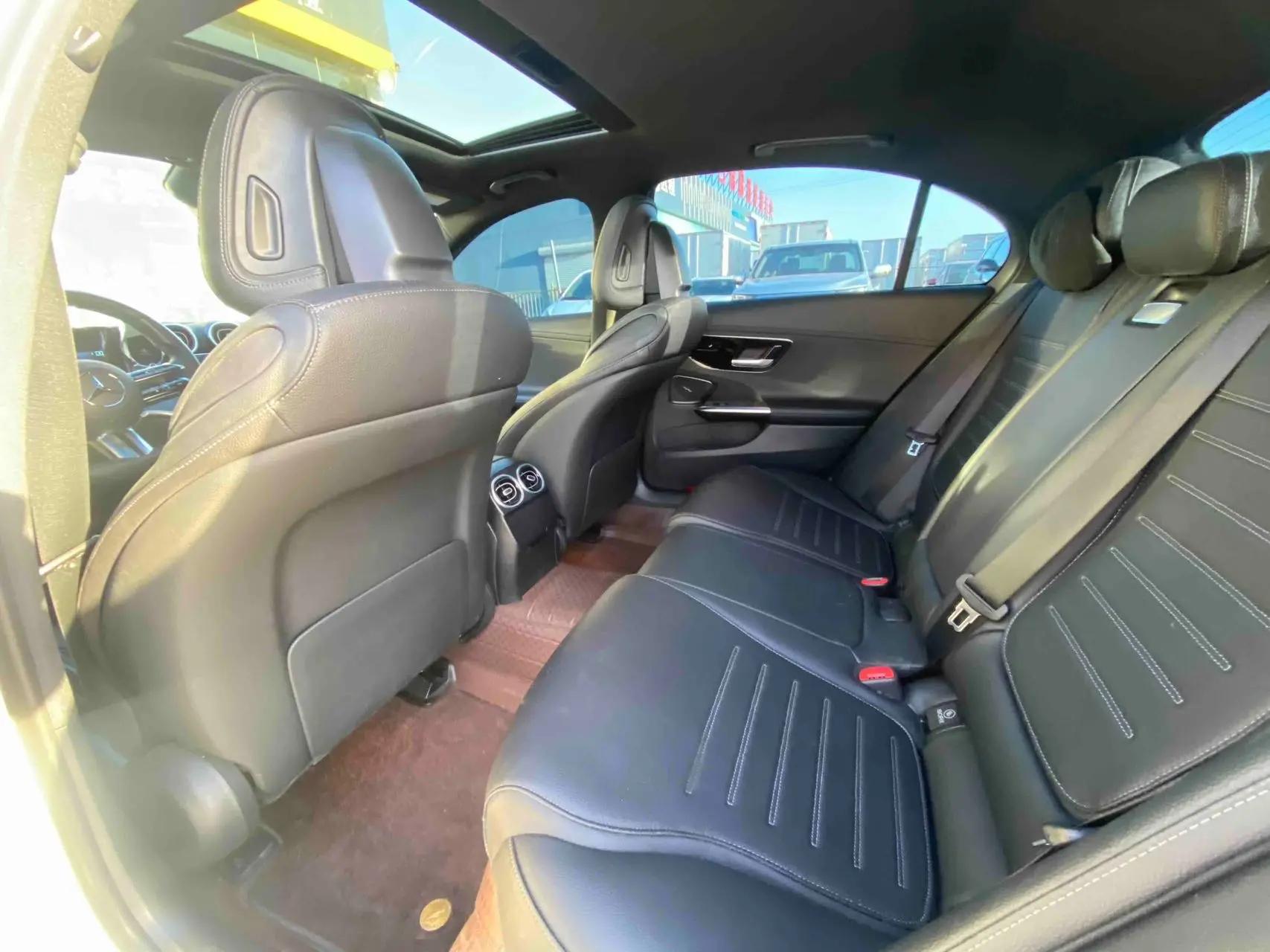 Mercedes Benz C- Class 2022 Model Facelift C 200 L Sport Version 8