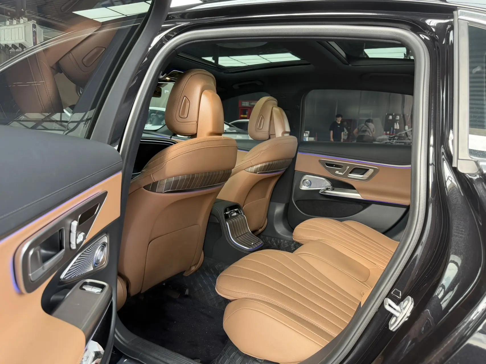 Mercedes Benz E-Class 2024 Model E 300 L 48V 2.0T Luxury Automatic 5