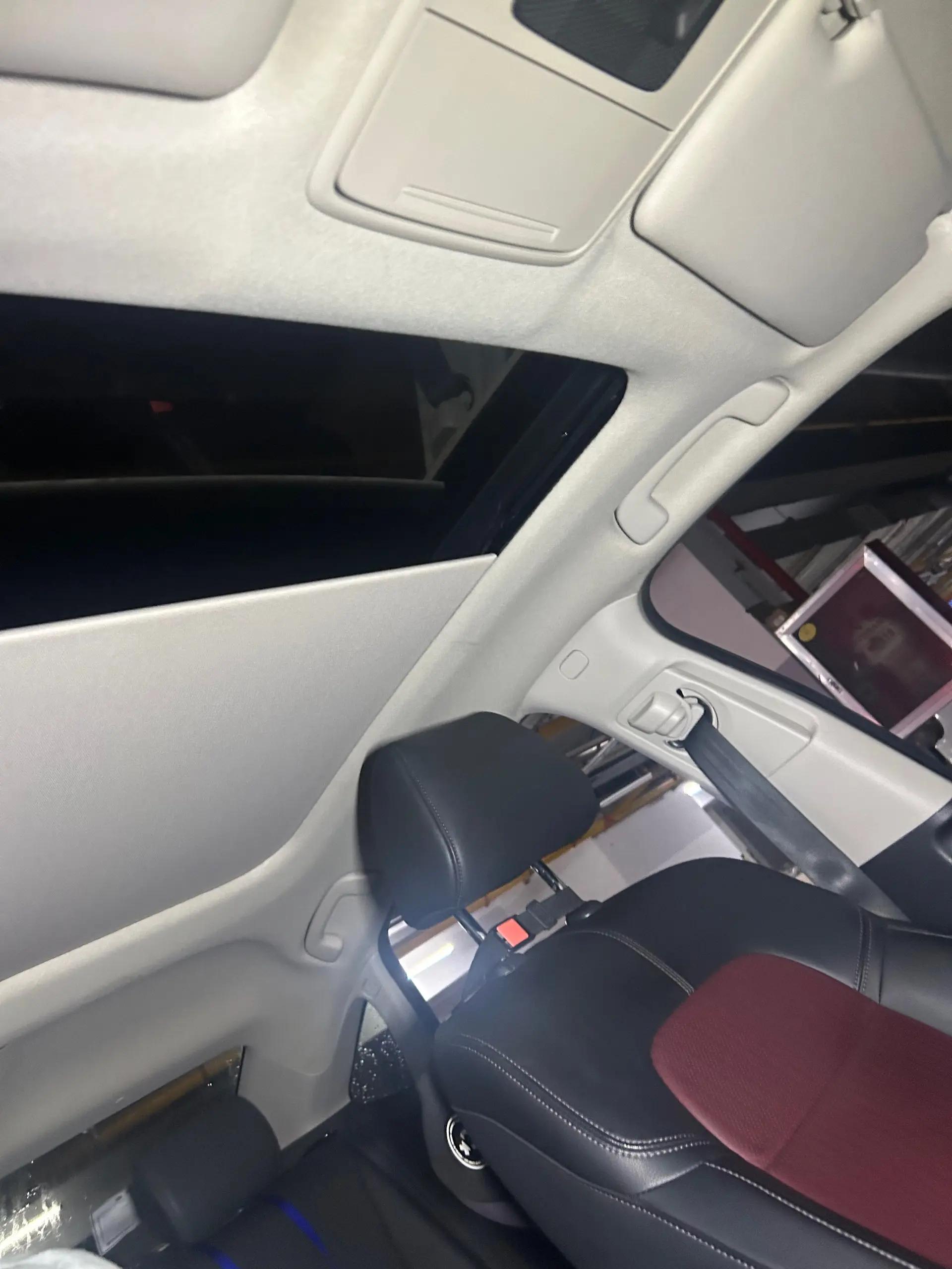 Model 2022 240TURBO CVT Premium Edition 8