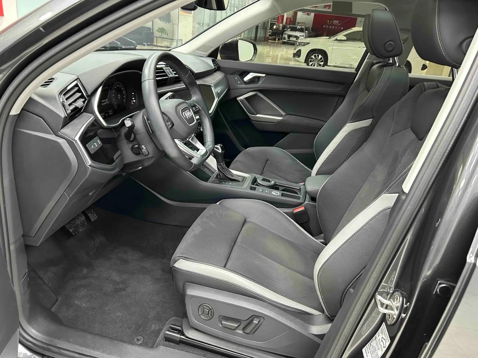 Audi Q3 2022 model 35 TFSI Fashion Dynamic Edition 3