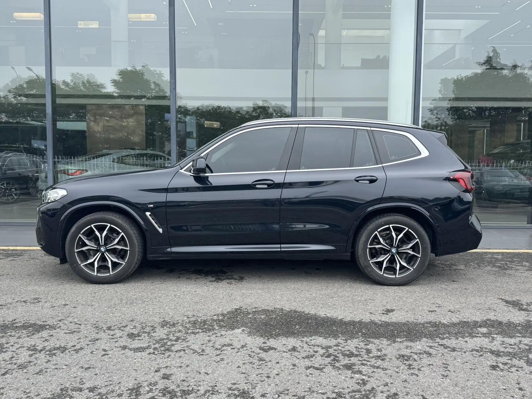 BMW 2023 X3 xDrive25i 2.0T M Sport Package Automatic 3