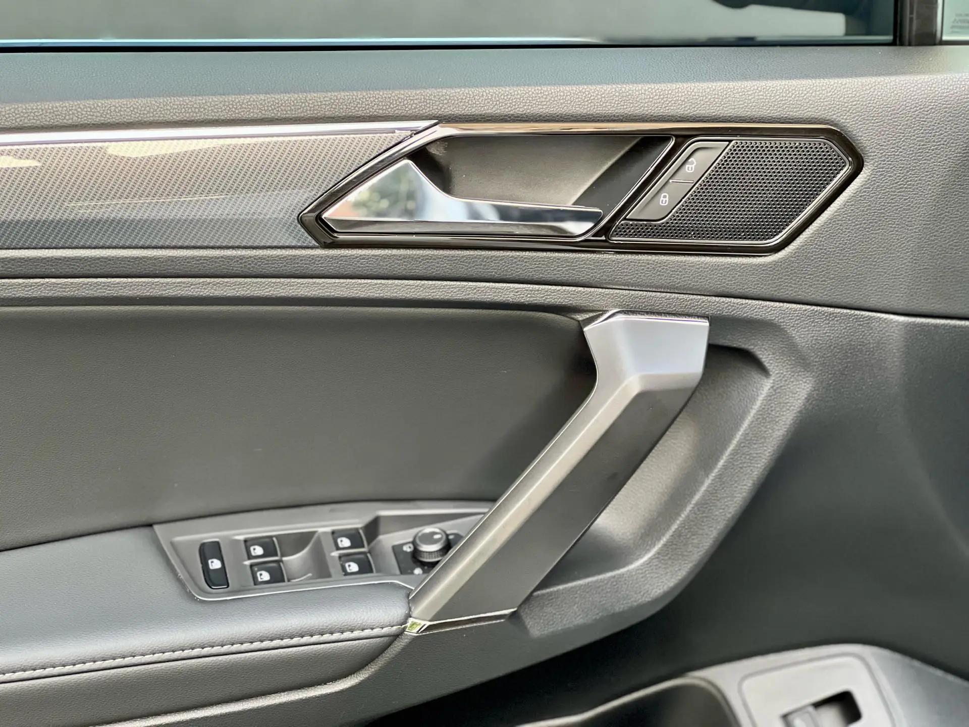 Tiguan L 2021 330TSI Automatic Two-Drive R-Line Enjoy Edition 19