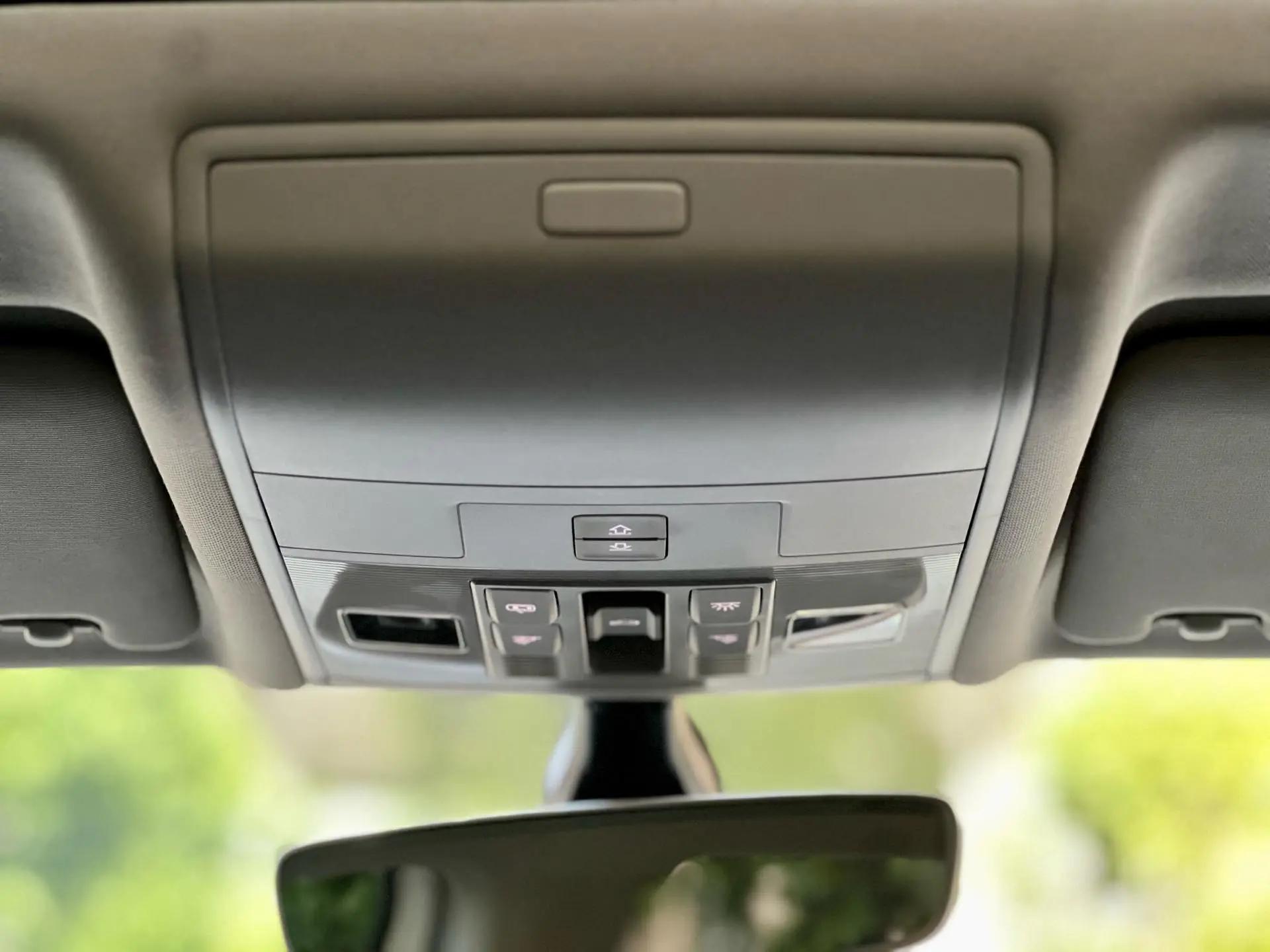Tiguan L 2021 330TSI Automatic Two-Drive R-Line Enjoy Edition 9